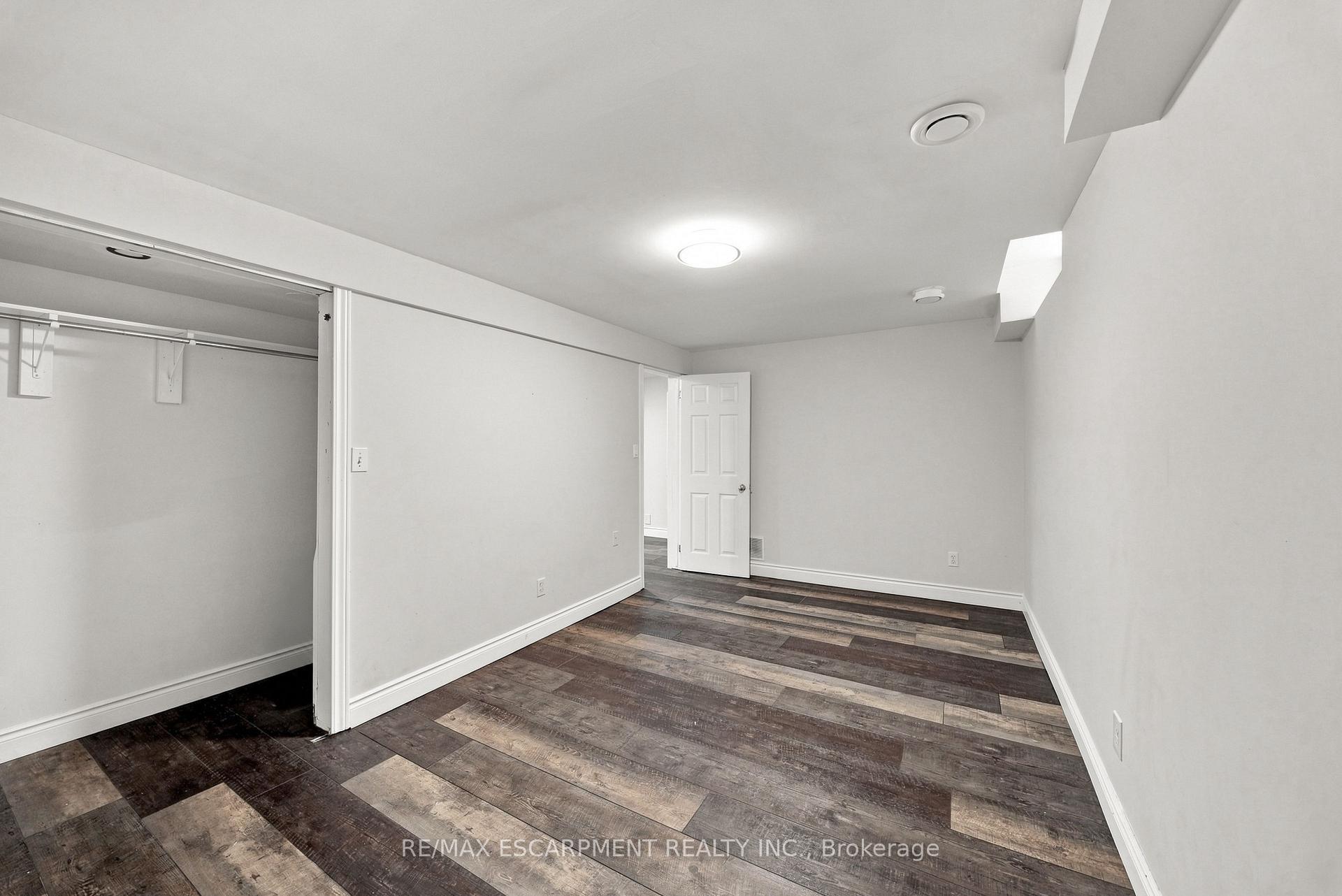 Photo 38 of 96 Laurendale Avenue, Hamilton, Waterdown — HOMEH