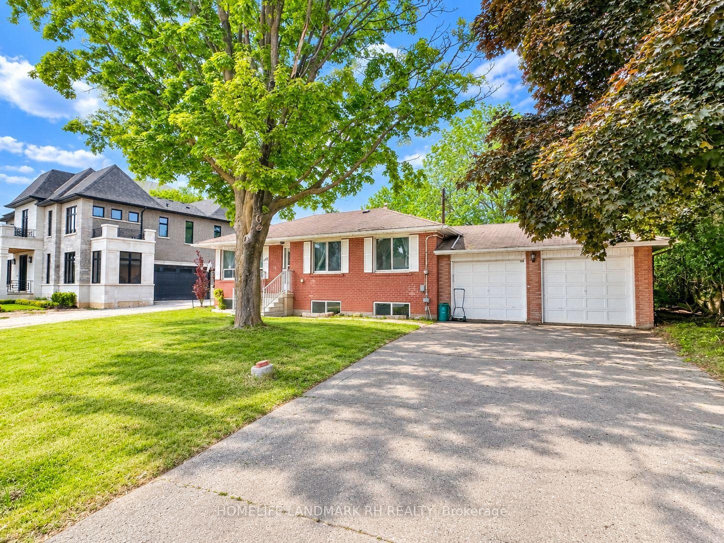 Photo 11 of 114 Hollingsworth Drive, King, King City — HOMEH