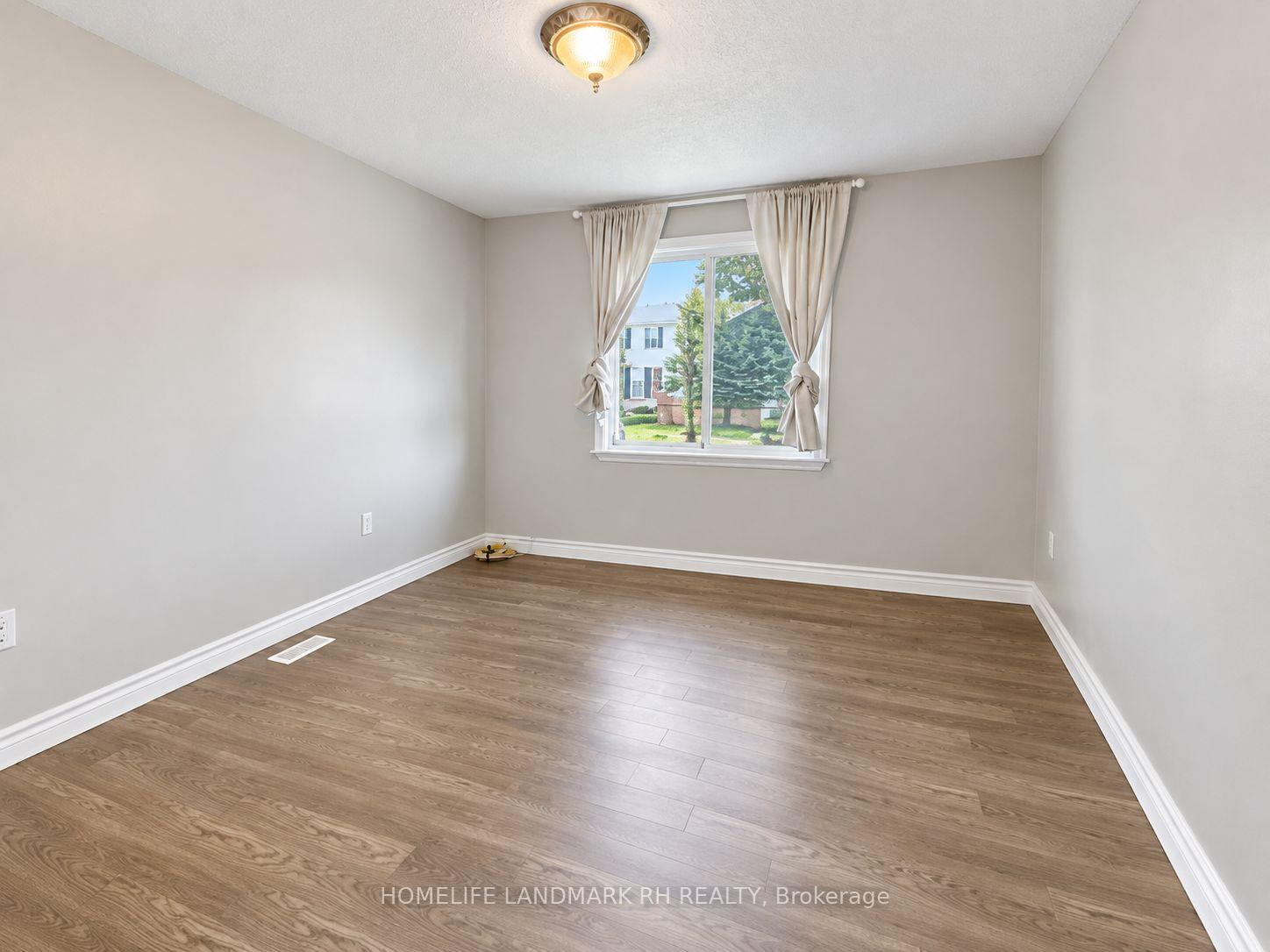 Photo 35 of 114 Hollingsworth Drive, King, King City — HOMEH