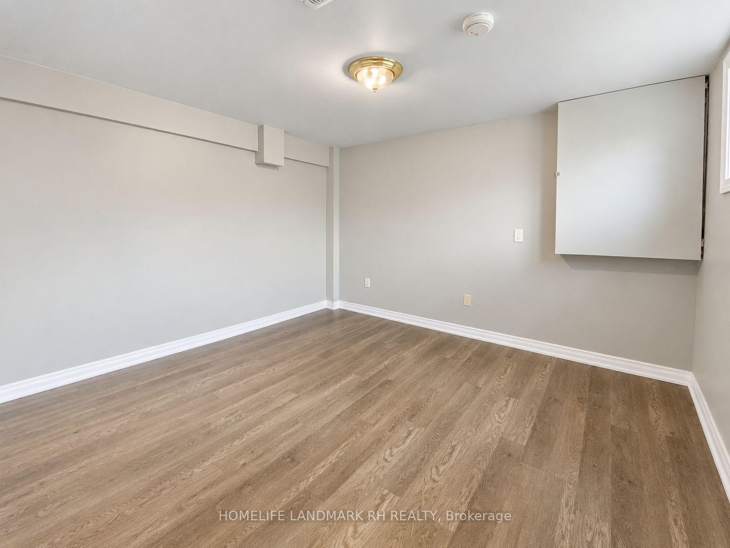 Photo 43 of 114 Hollingsworth Drive, King, King City — HOMEH