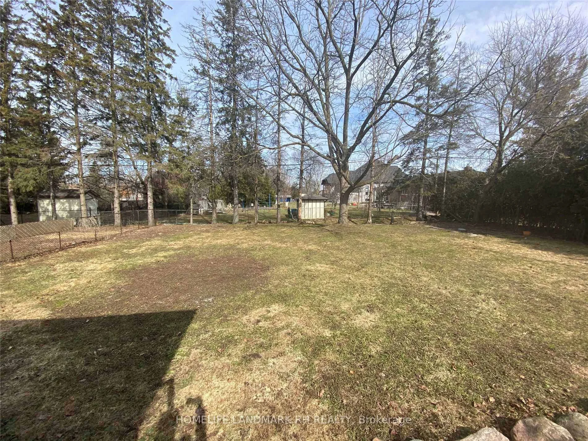 Photo 36 of 114 Hollingsworth Drive, King, King City — HOMEH