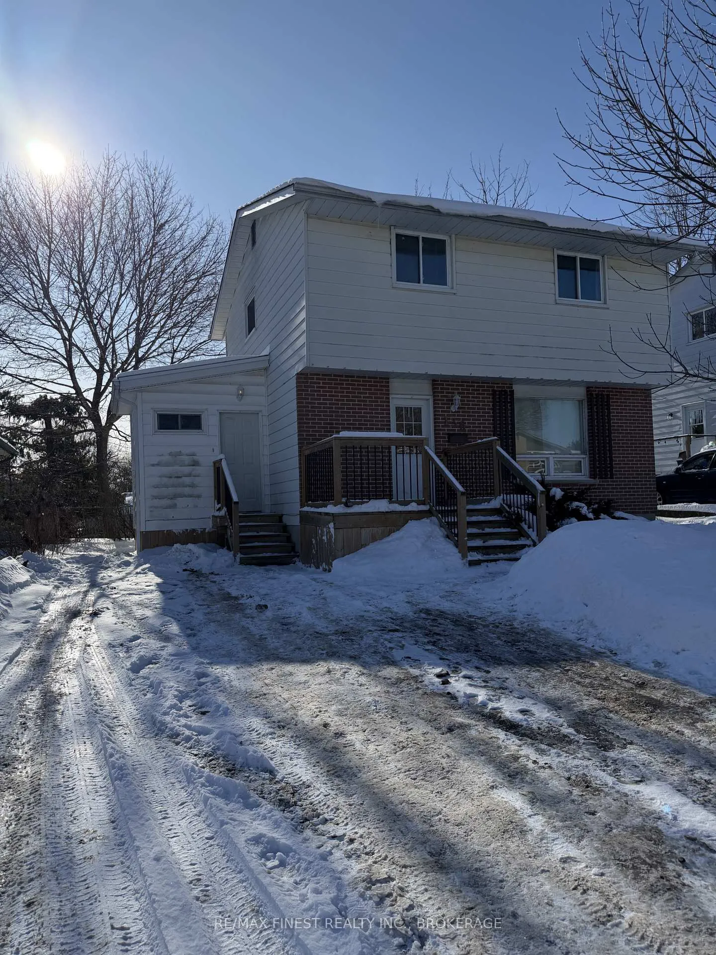 Photo 1 of 136 Calderwood Drive, Kingston, Central City West — HOMEH