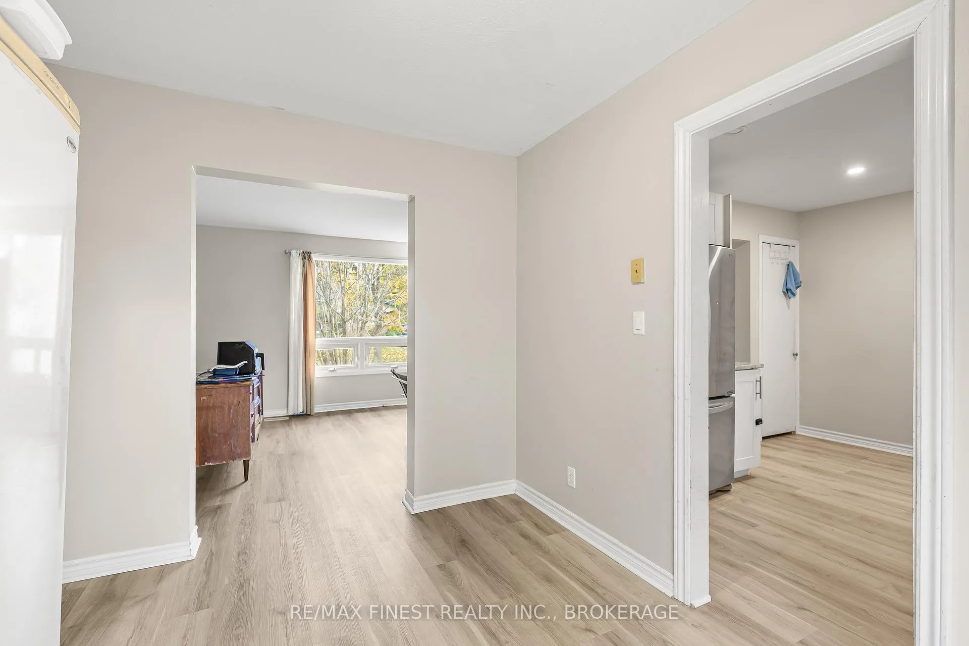 Photo 7 of 136 Calderwood Drive, Kingston, Central City West — HOMEH