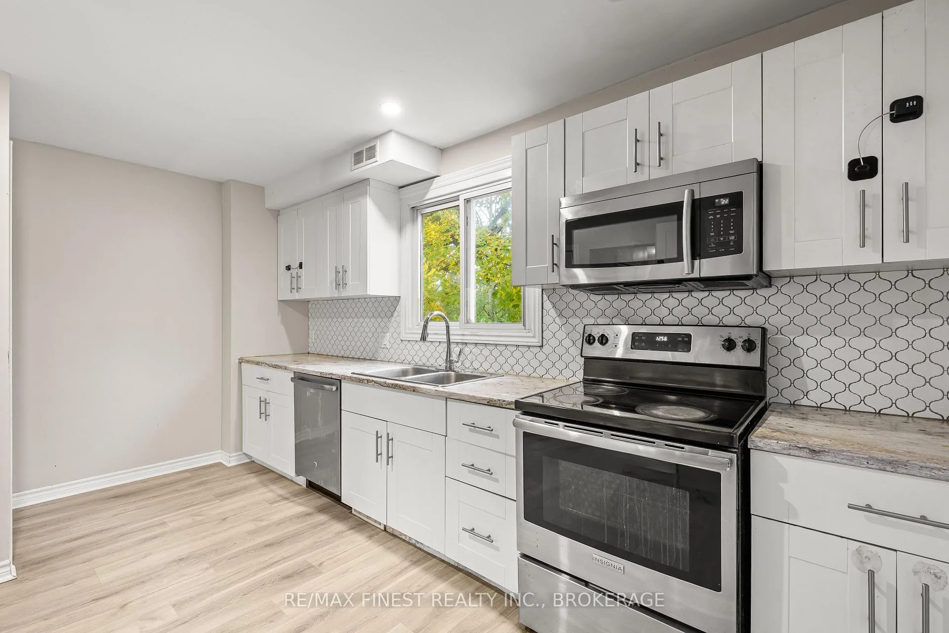 Photo 8 of 136 Calderwood Drive, Kingston, Central City West — HOMEH