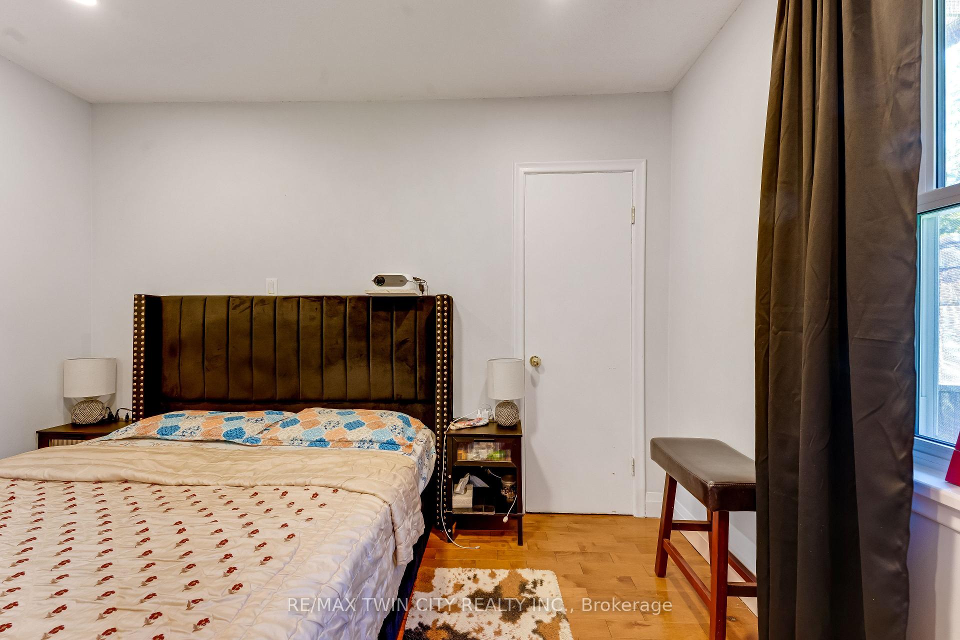 Photo 15 of 169 Bruce Street, Kitchener, Heritage Park/Rosemount — HOMEH