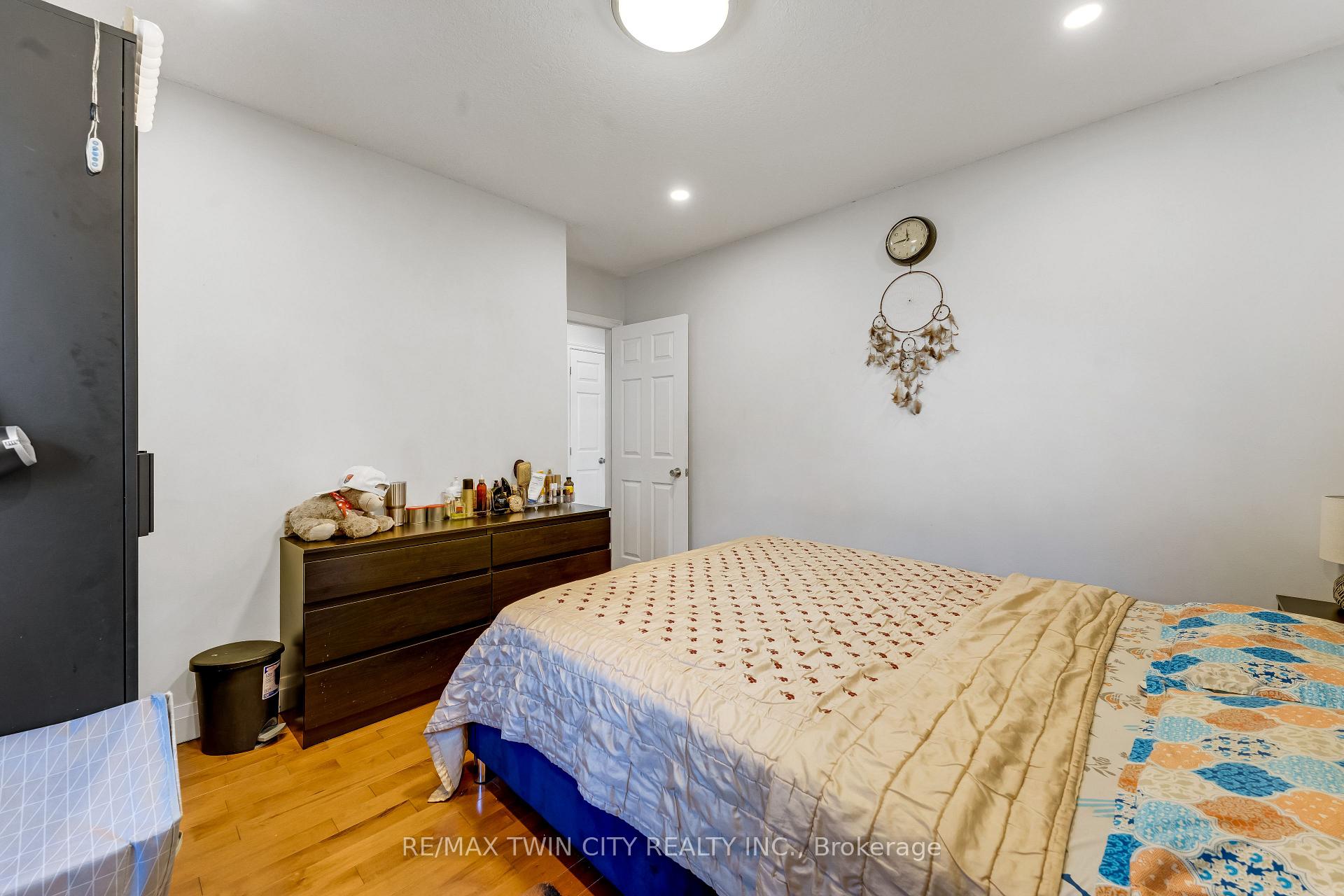 Photo 16 of 169 Bruce Street, Kitchener, Heritage Park/Rosemount — HOMEH