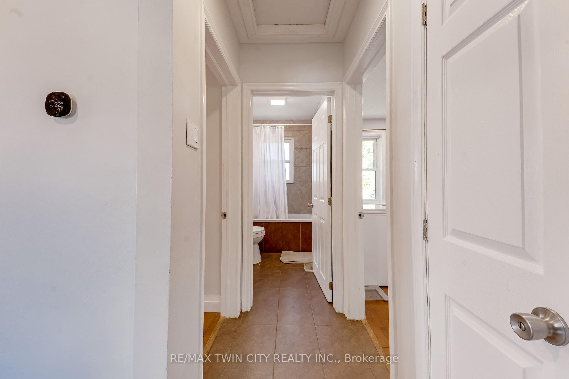 Photo 17 of 169 Bruce Street, Kitchener, Heritage Park/Rosemount — HOMEH