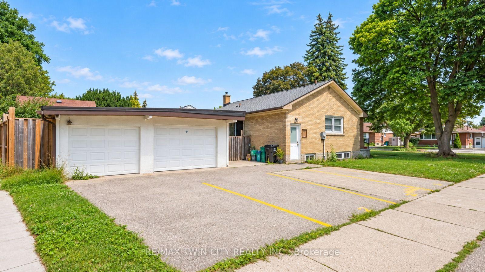Photo 40 of 169 Bruce Street, Kitchener, Heritage Park/Rosemount — HOMEH