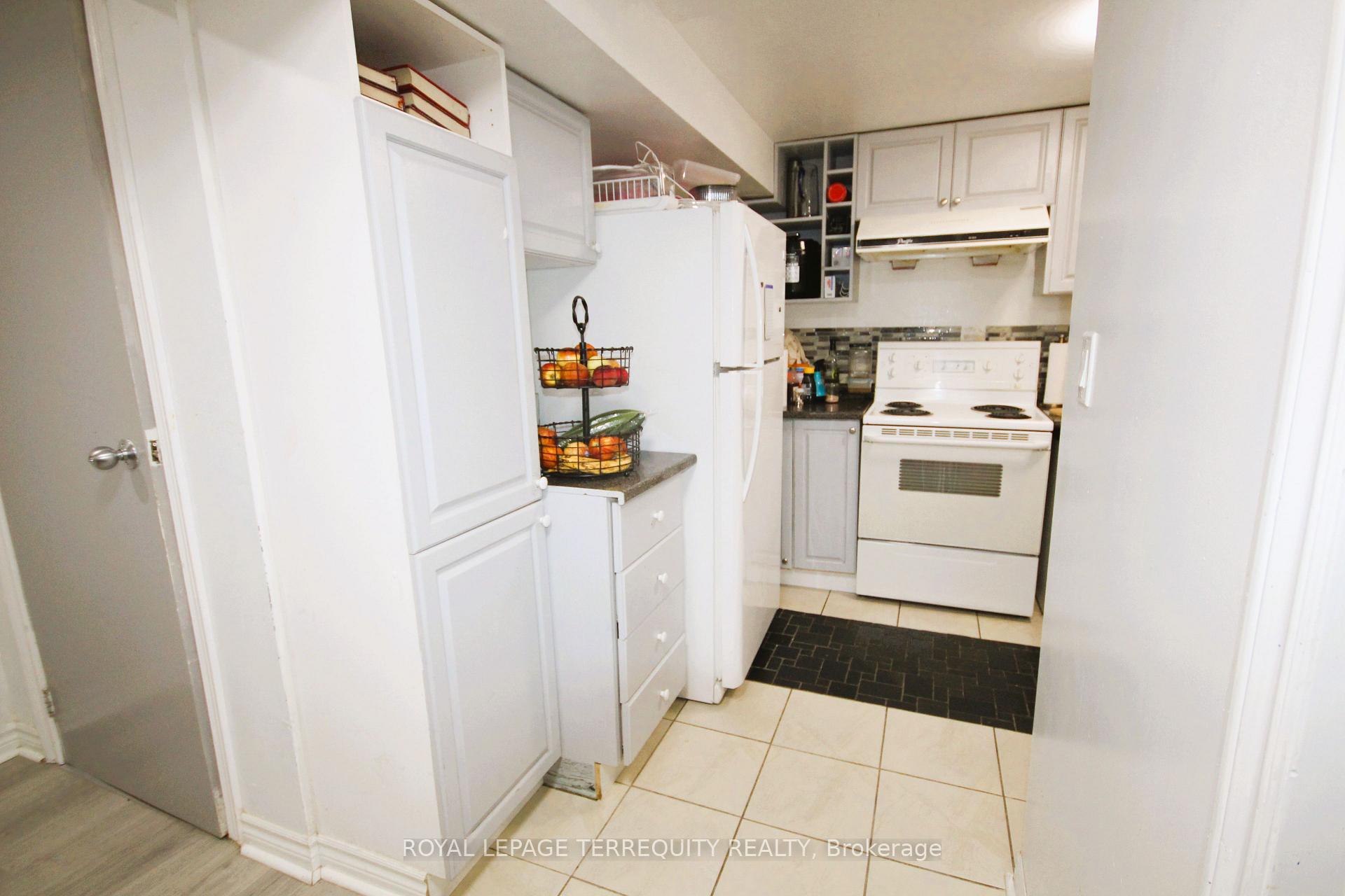 Photo 8 of Unit Bsmt, 33 Parsell Square, Scarborough, Malvern — HOMEH