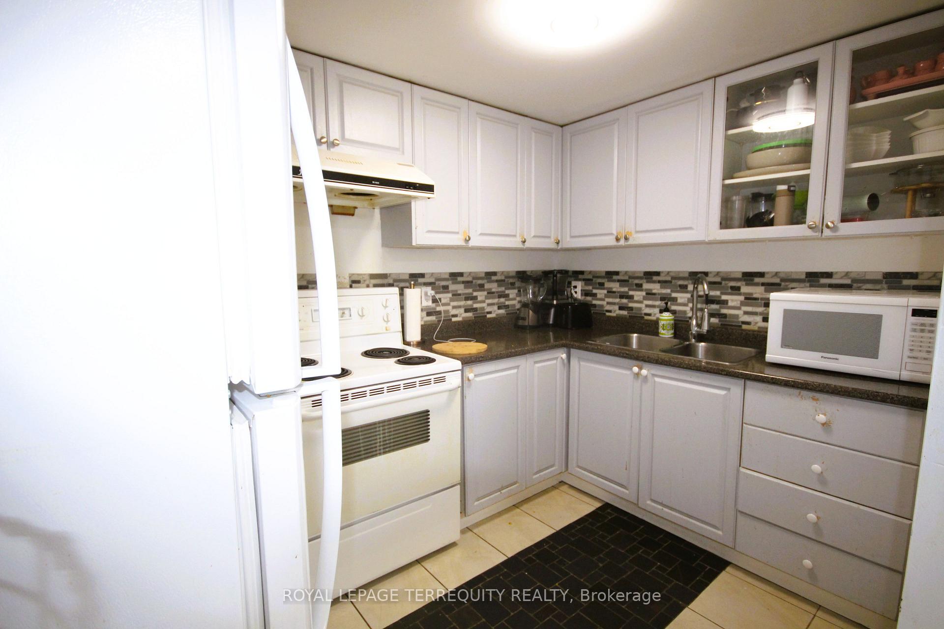 Photo 9 of Unit Bsmt, 33 Parsell Square, Scarborough, Malvern — HOMEH