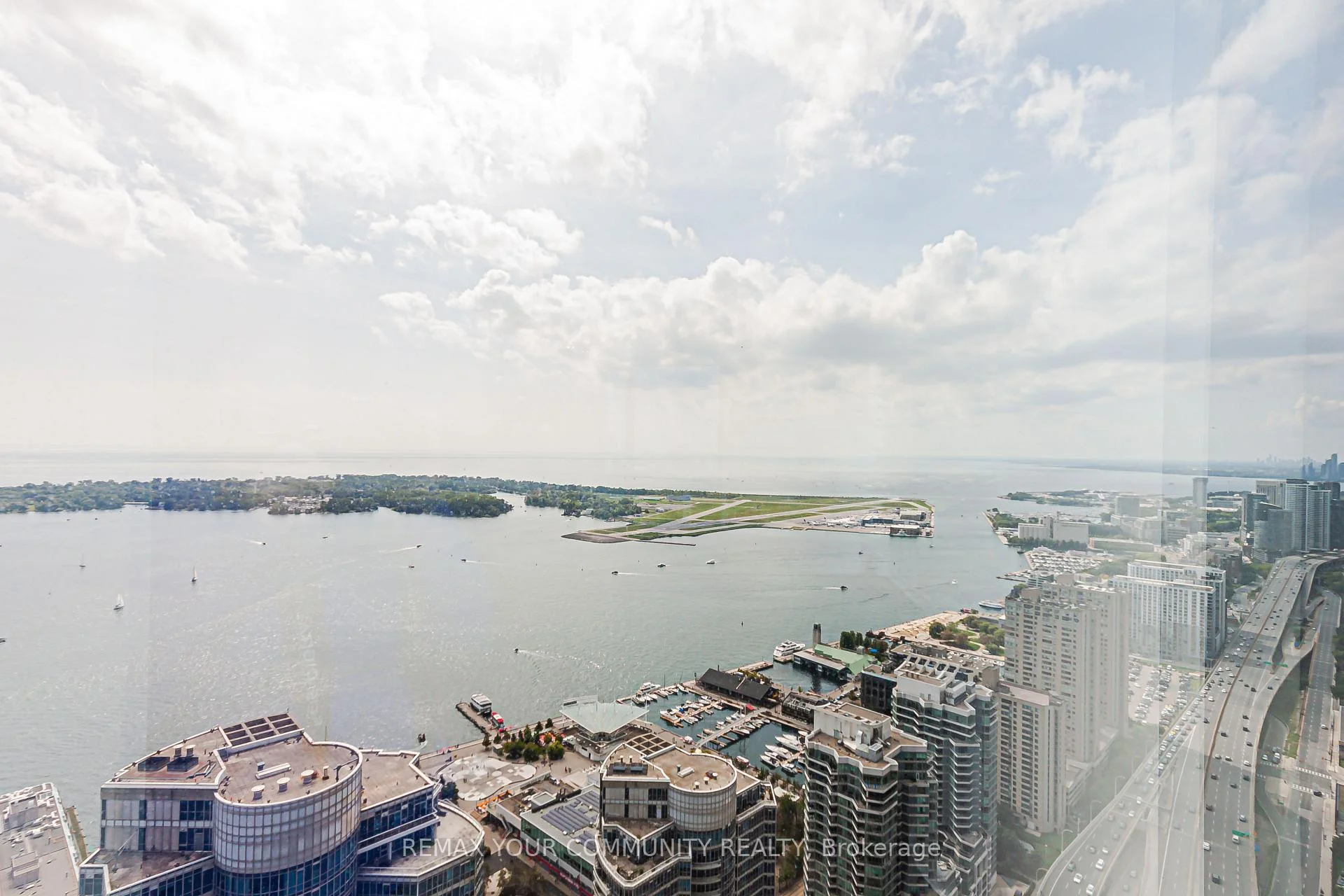 Photo 7 of Unit 5410, 10 York Street, Toronto, Waterfront Communities — HOMEH