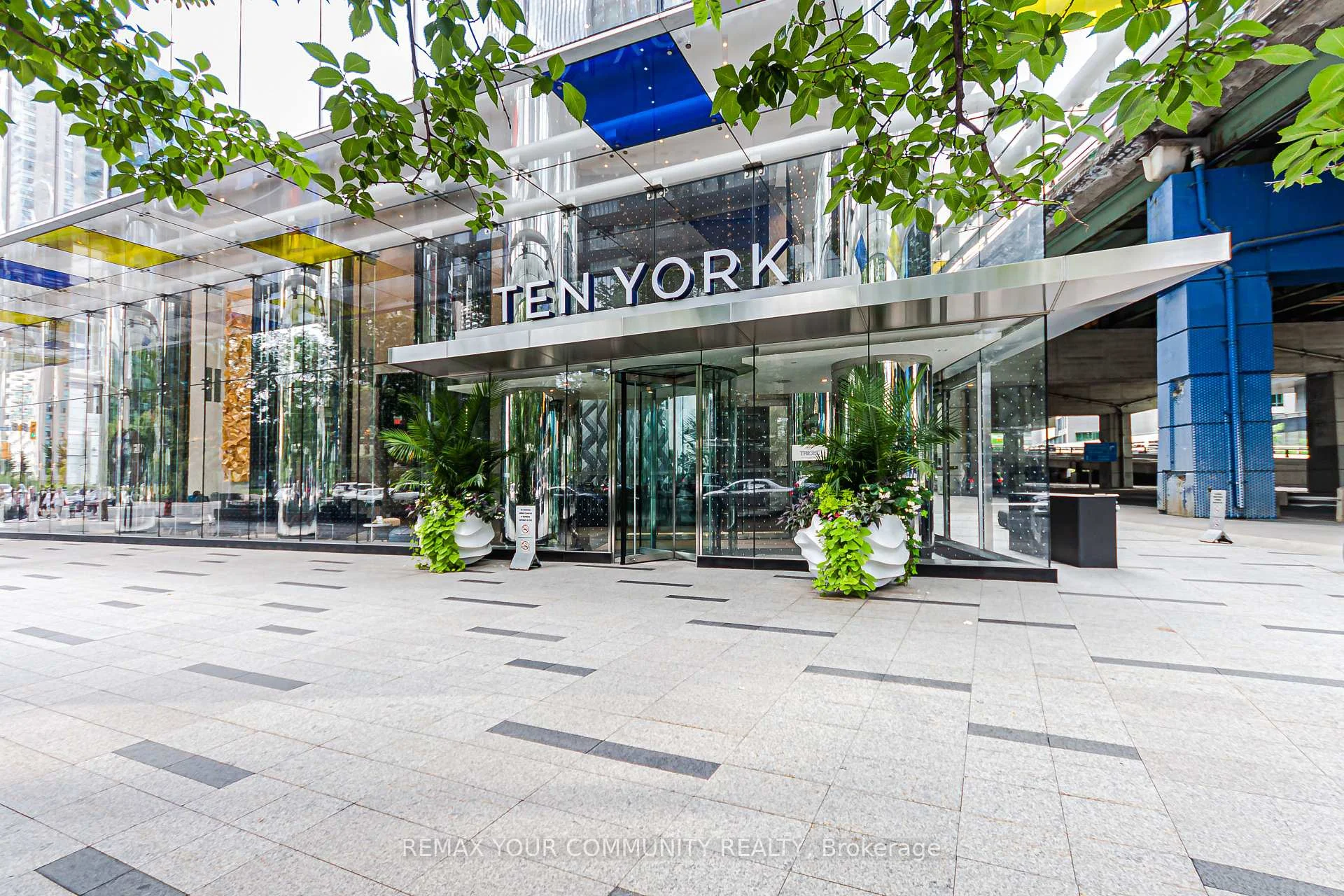 Photo 34 of Unit 5410, 10 York Street, Toronto, Waterfront Communities — HOMEH