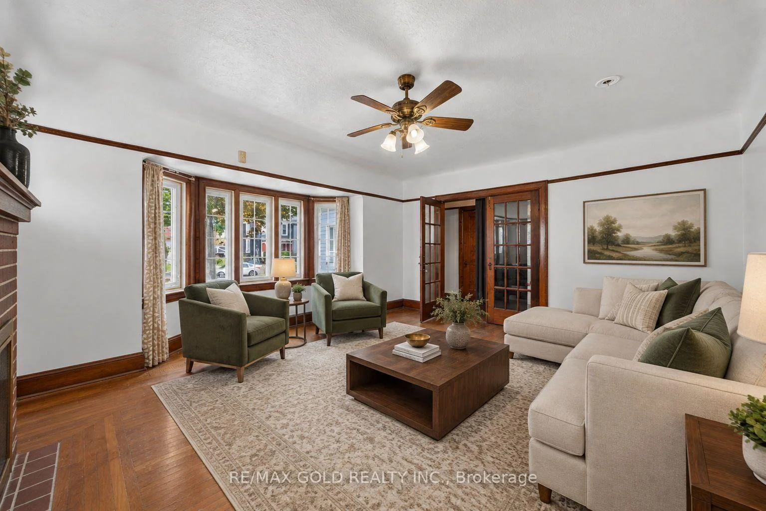Photo 11 of 15 Beverley Street, Mississauga, Malton — HOMEH