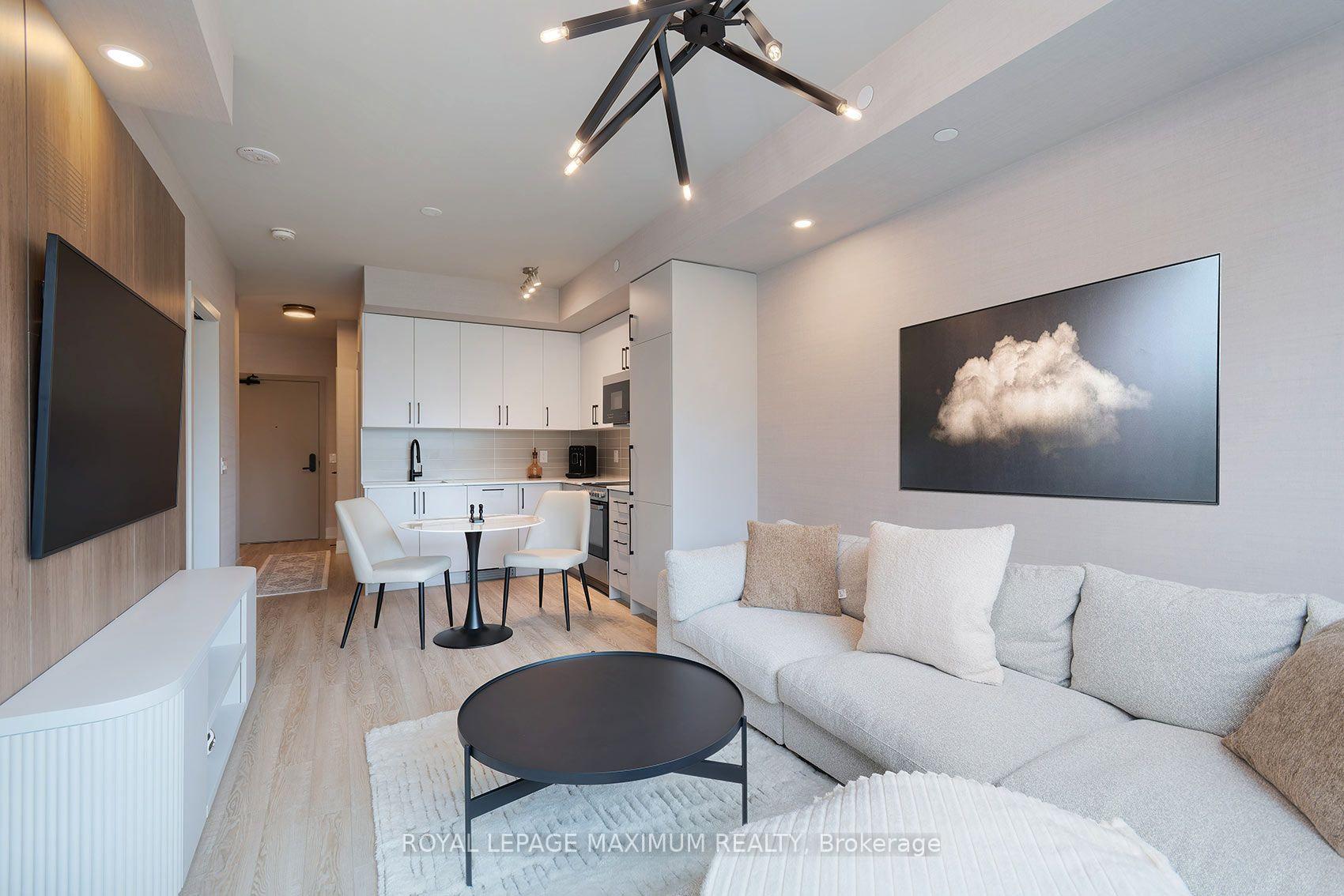 Photo 12 of Unit 250, 2075 King Road, King, King City — HOMEH