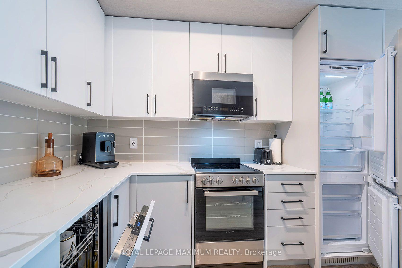 Photo 20 of Unit 250, 2075 King Road, King, King City — HOMEH