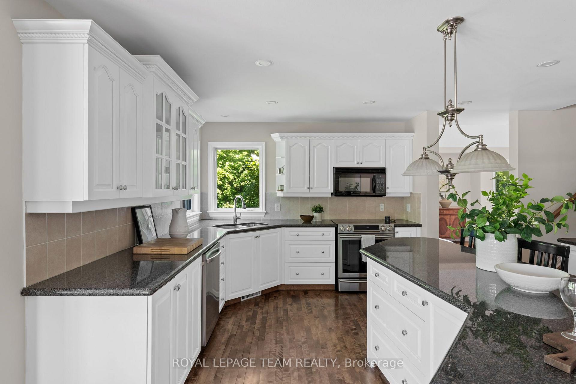 Photo 12 of 50 Marchvale Drive, Ottawa, Kanata - Rural Kanata (Central) — HOMEH