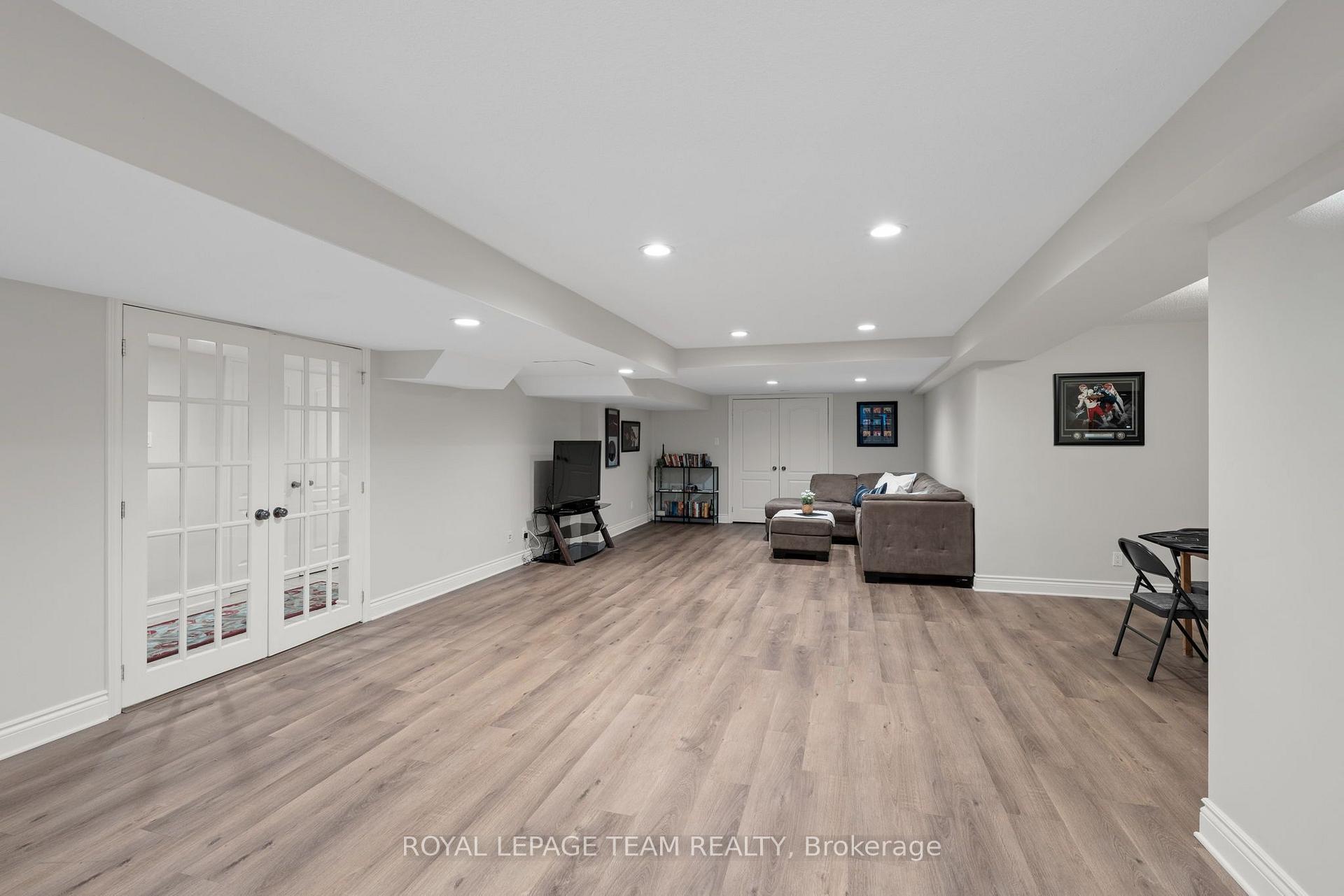 Photo 33 of 50 Marchvale Drive, Ottawa, Kanata - Rural Kanata (Central) — HOMEH