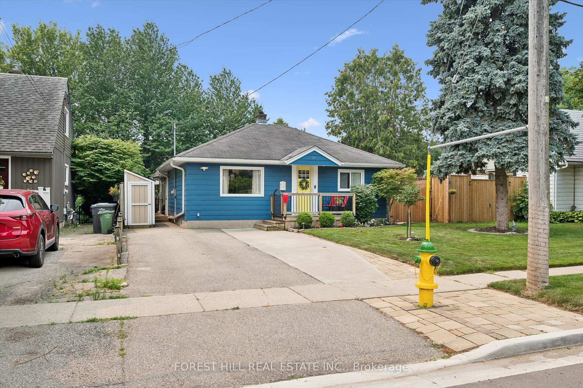 Photo 3 of 22 Sleeman Avenue, Guelph, Junction/Onward Willow — HOMEH