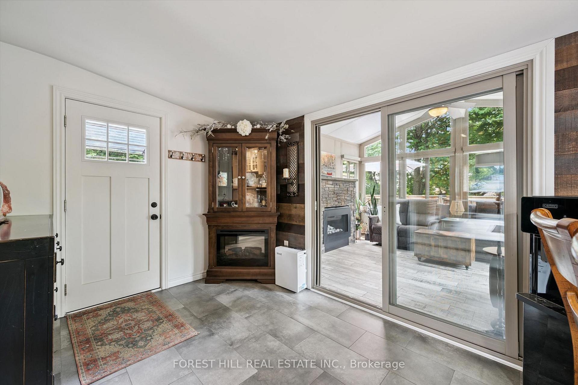 Photo 15 of 22 Sleeman Avenue, Guelph, Junction/Onward Willow — HOMEH