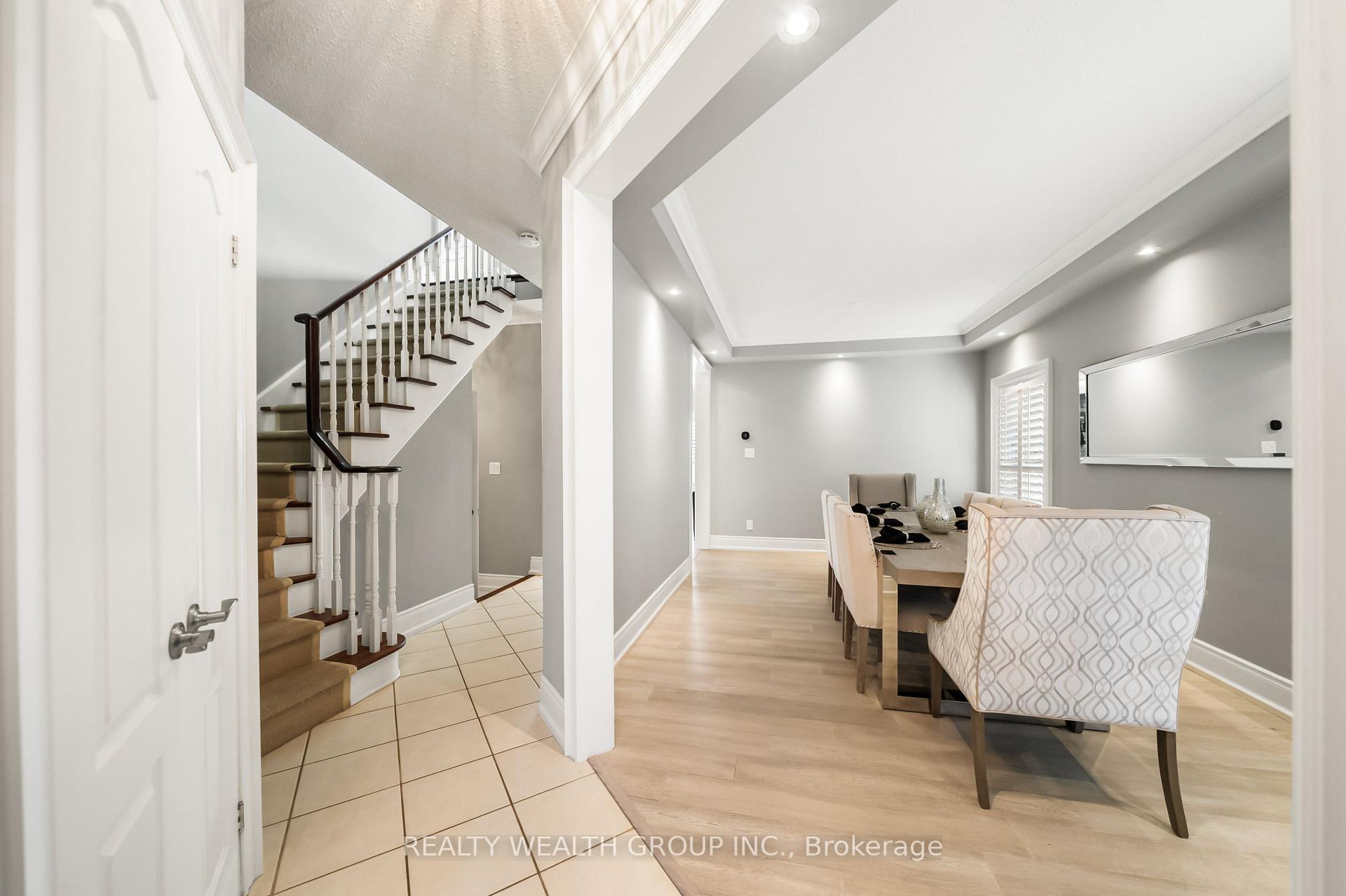 Photo 7 of 185 Regency View Heights, Vaughan, Rural Vaughan — HOMEH