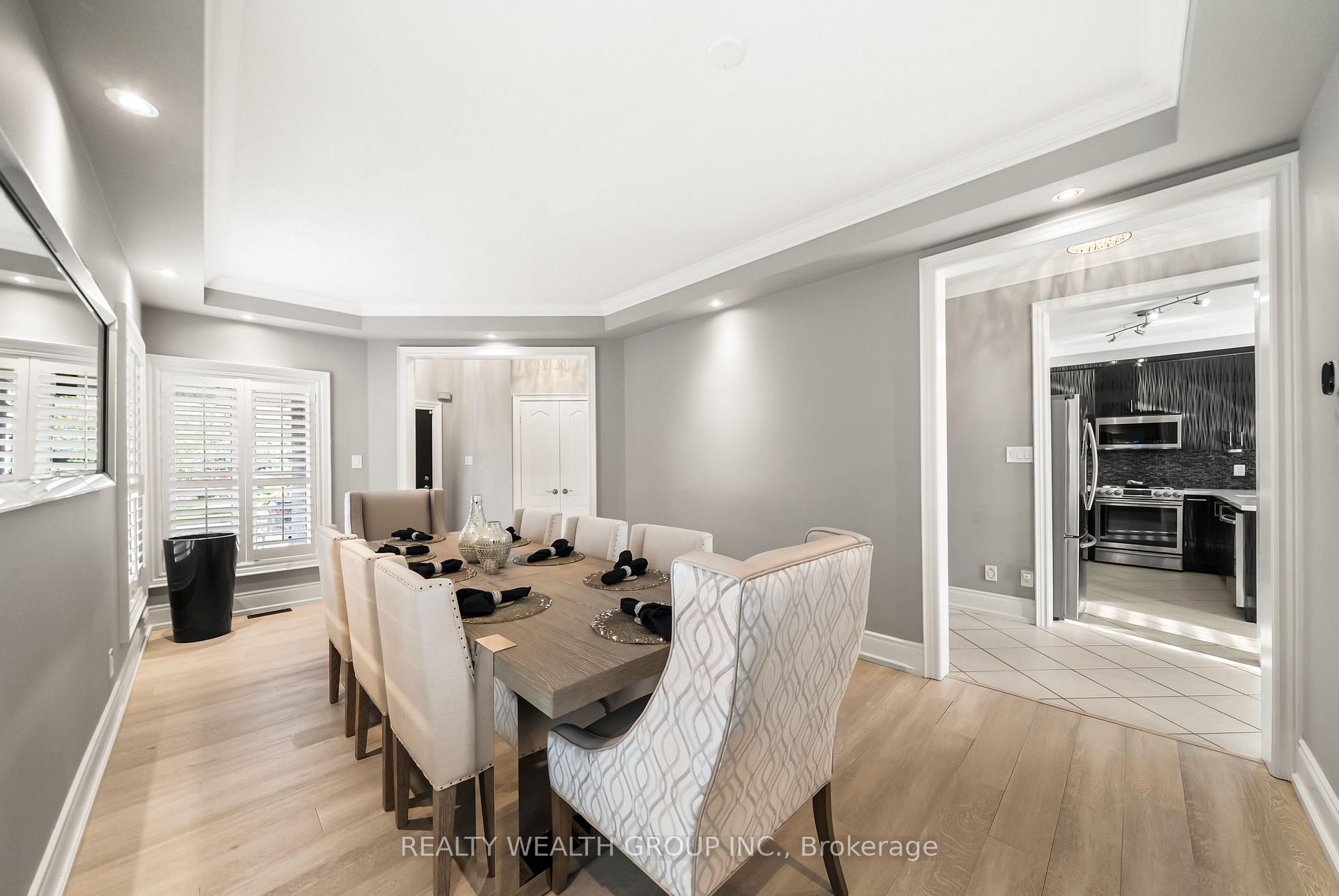 Photo 10 of 185 Regency View Heights, Vaughan, Rural Vaughan — HOMEH