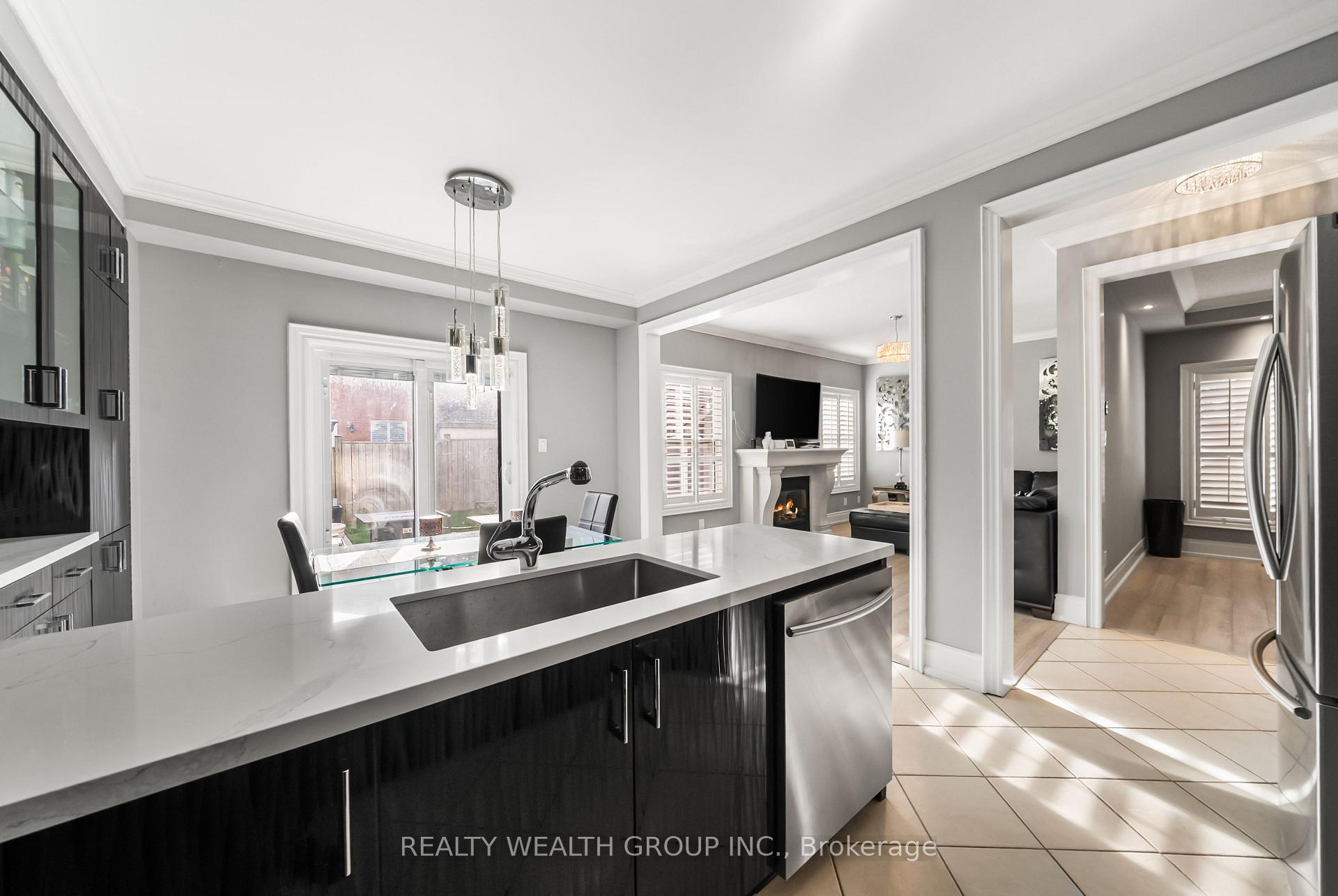 Photo 14 of 185 Regency View Heights, Vaughan, Rural Vaughan — HOMEH
