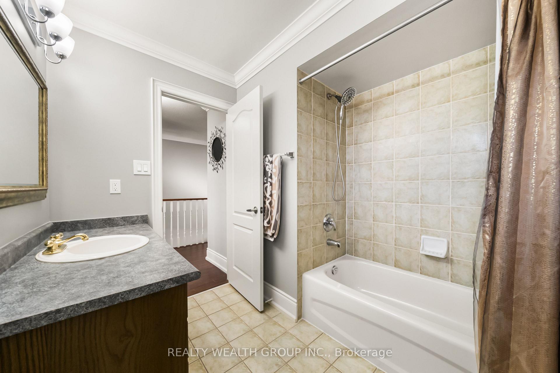 Photo 30 of 185 Regency View Heights, Vaughan, Rural Vaughan — HOMEH