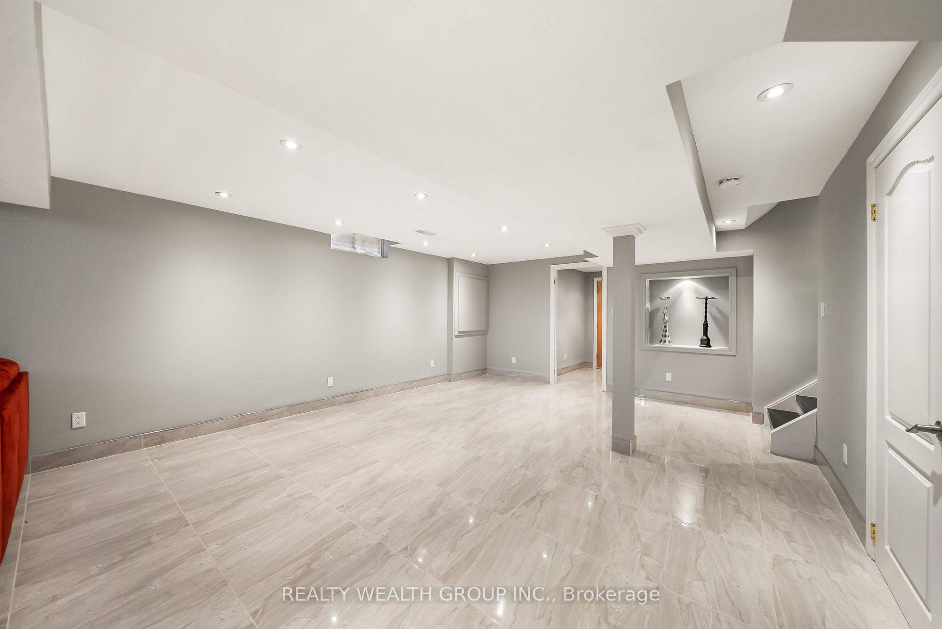 Photo 42 of 185 Regency View Heights, Vaughan, Rural Vaughan — HOMEH