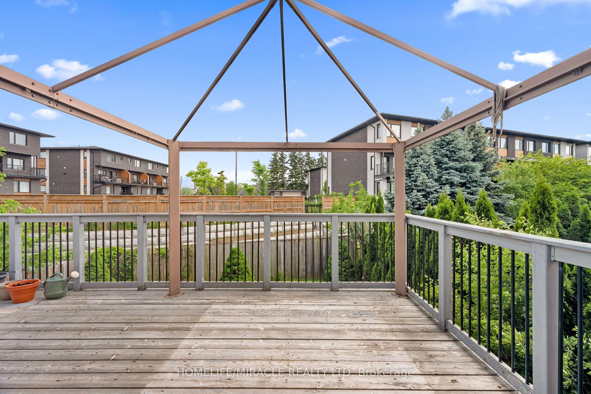 Photo 26 of 4 Clairfields Drive W, Guelph, Clairfields/Hanlon Business Park — HOMEH