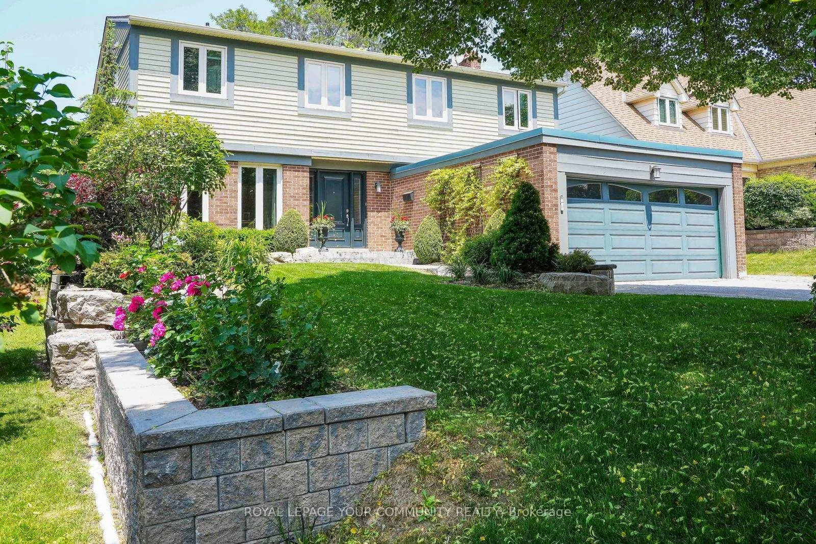Photo 1 of 28 Woolsthorpe Crescent, Markham, German Mills — HOMEH