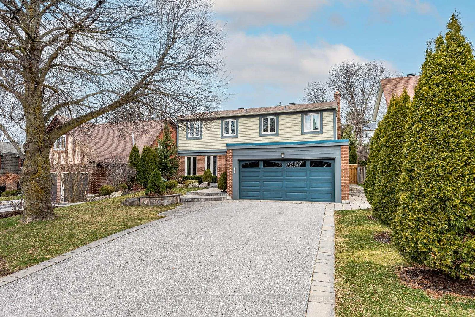 Photo 3 of 28 Woolsthorpe Crescent, Markham, German Mills — HOMEH