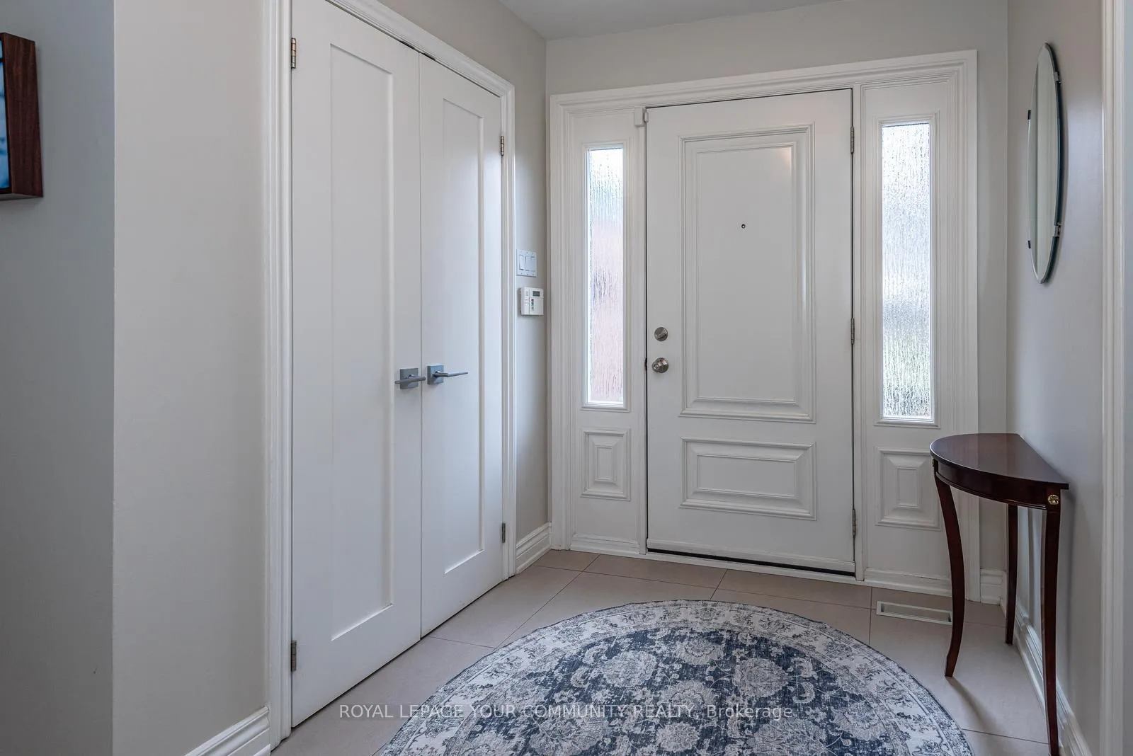 Photo 5 of 28 Woolsthorpe Crescent, Markham, German Mills — HOMEH
