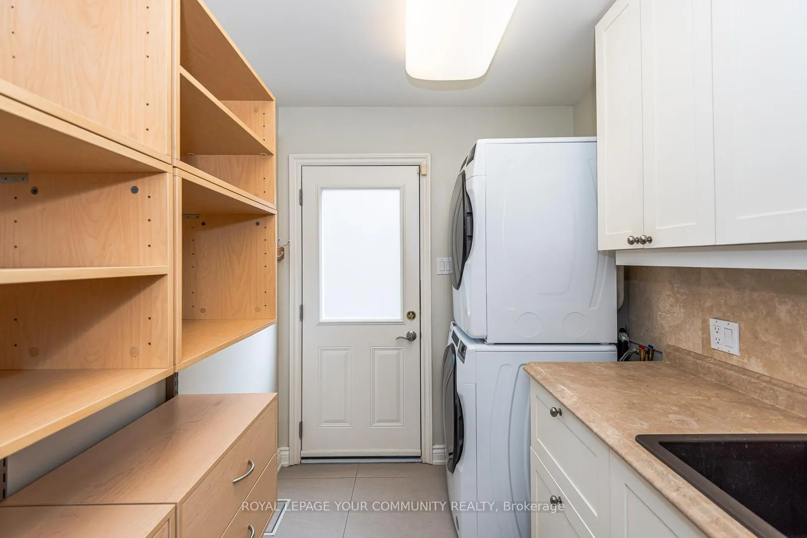Photo 21 of 28 Woolsthorpe Crescent, Markham, German Mills — HOMEH