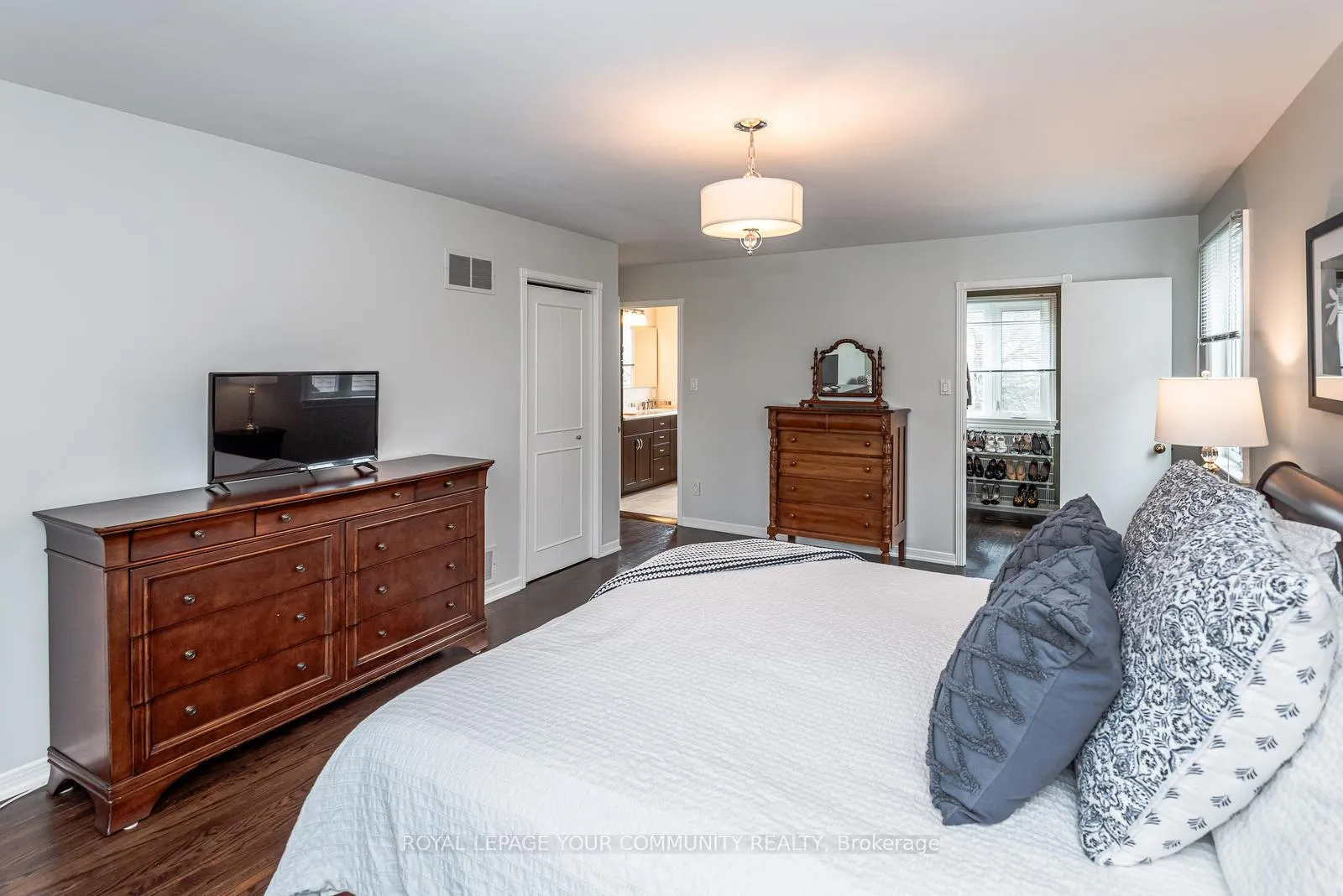 Photo 24 of 28 Woolsthorpe Crescent, Markham, German Mills — HOMEH