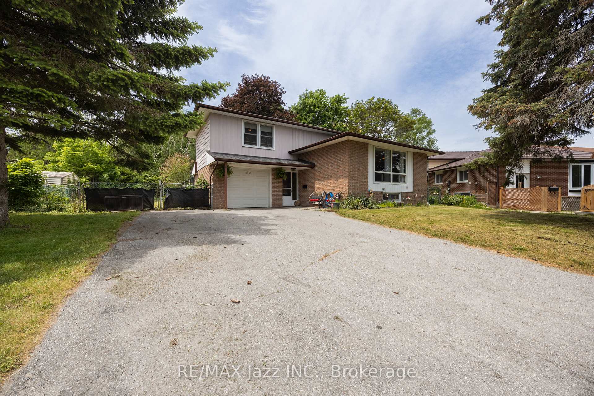Photo 4 of 62 Crossley Drive, Port Hope — HOMEH