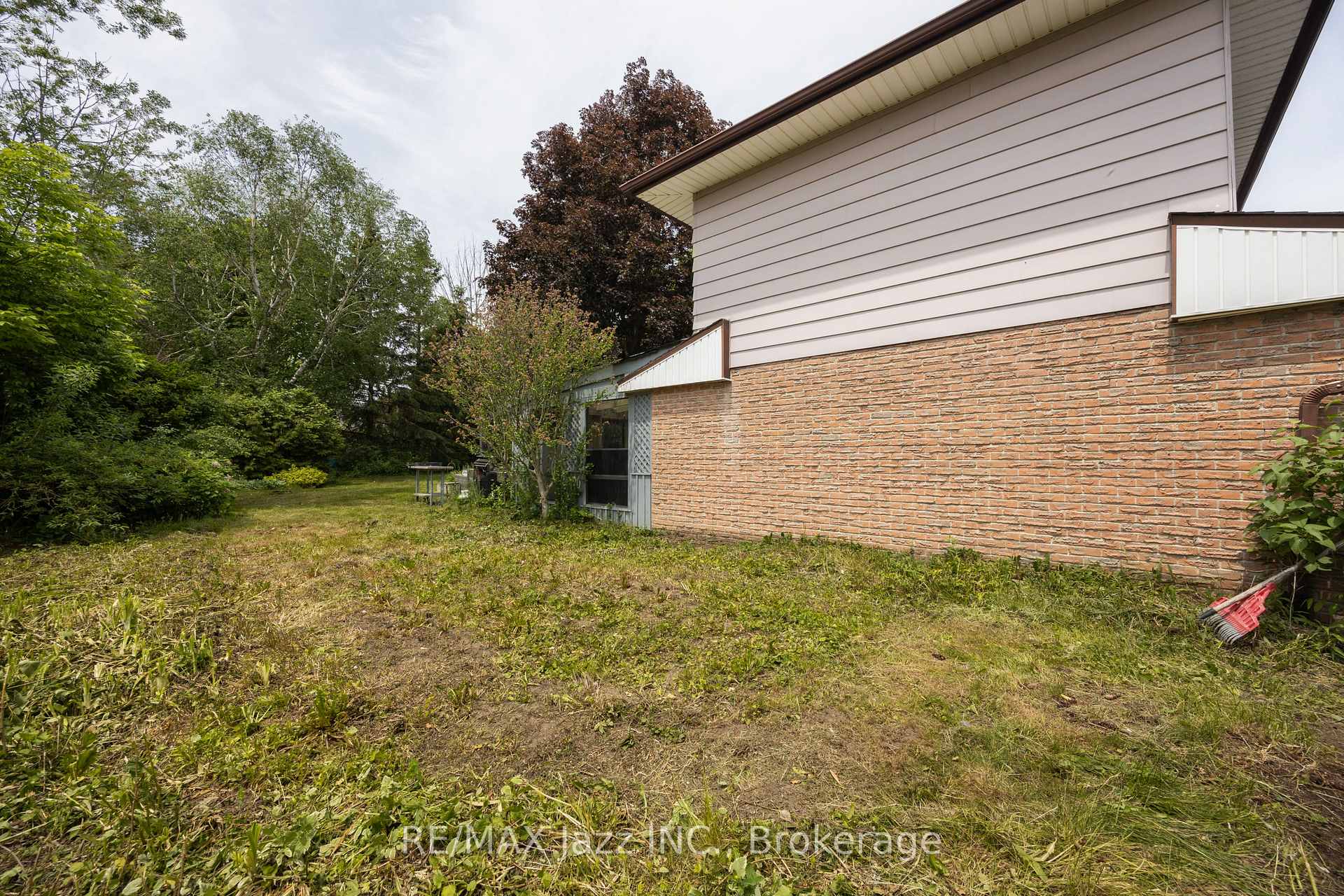 Photo 7 of 62 Crossley Drive, Port Hope — HOMEH