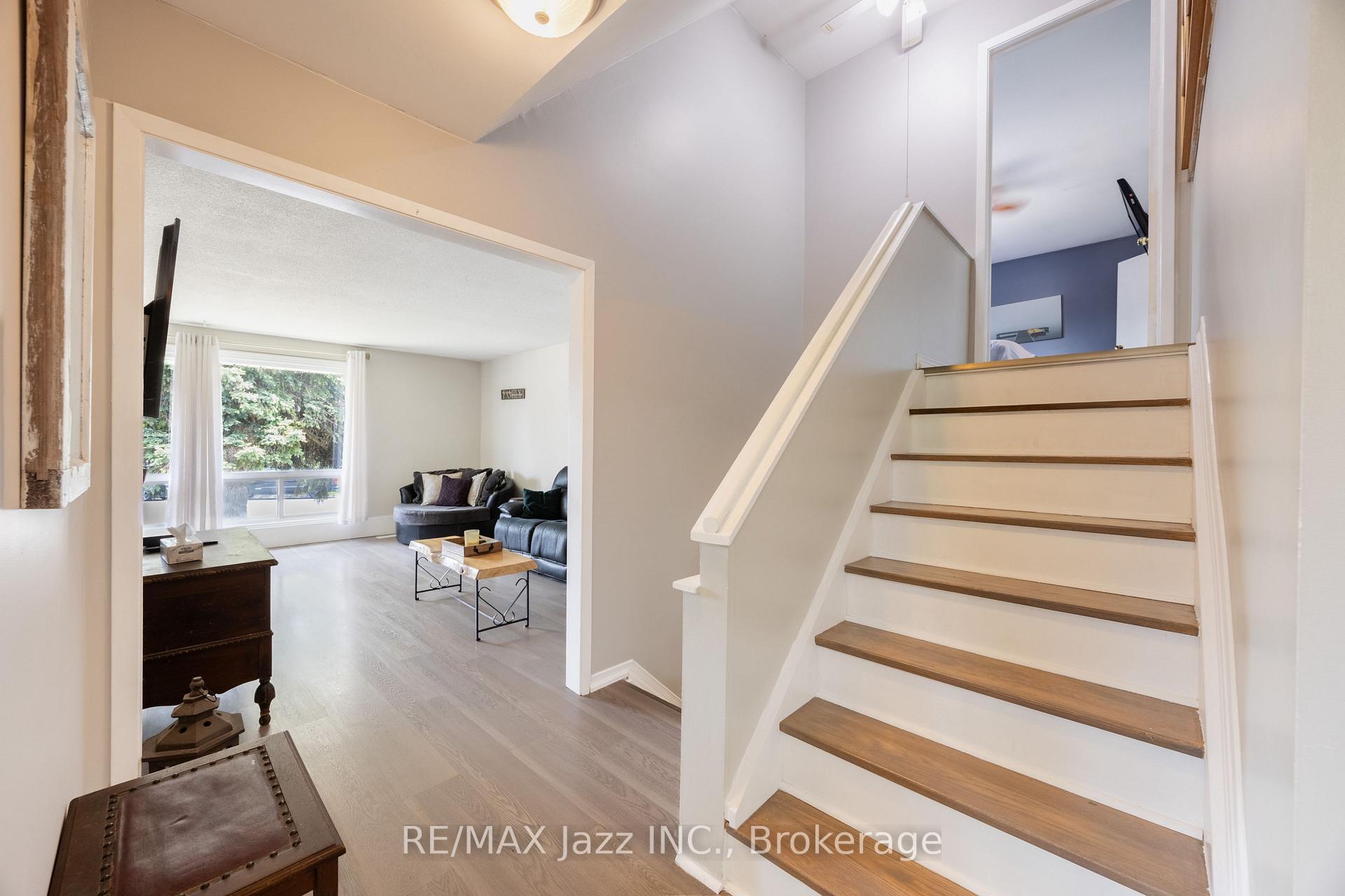Photo 12 of 62 Crossley Drive, Port Hope — HOMEH