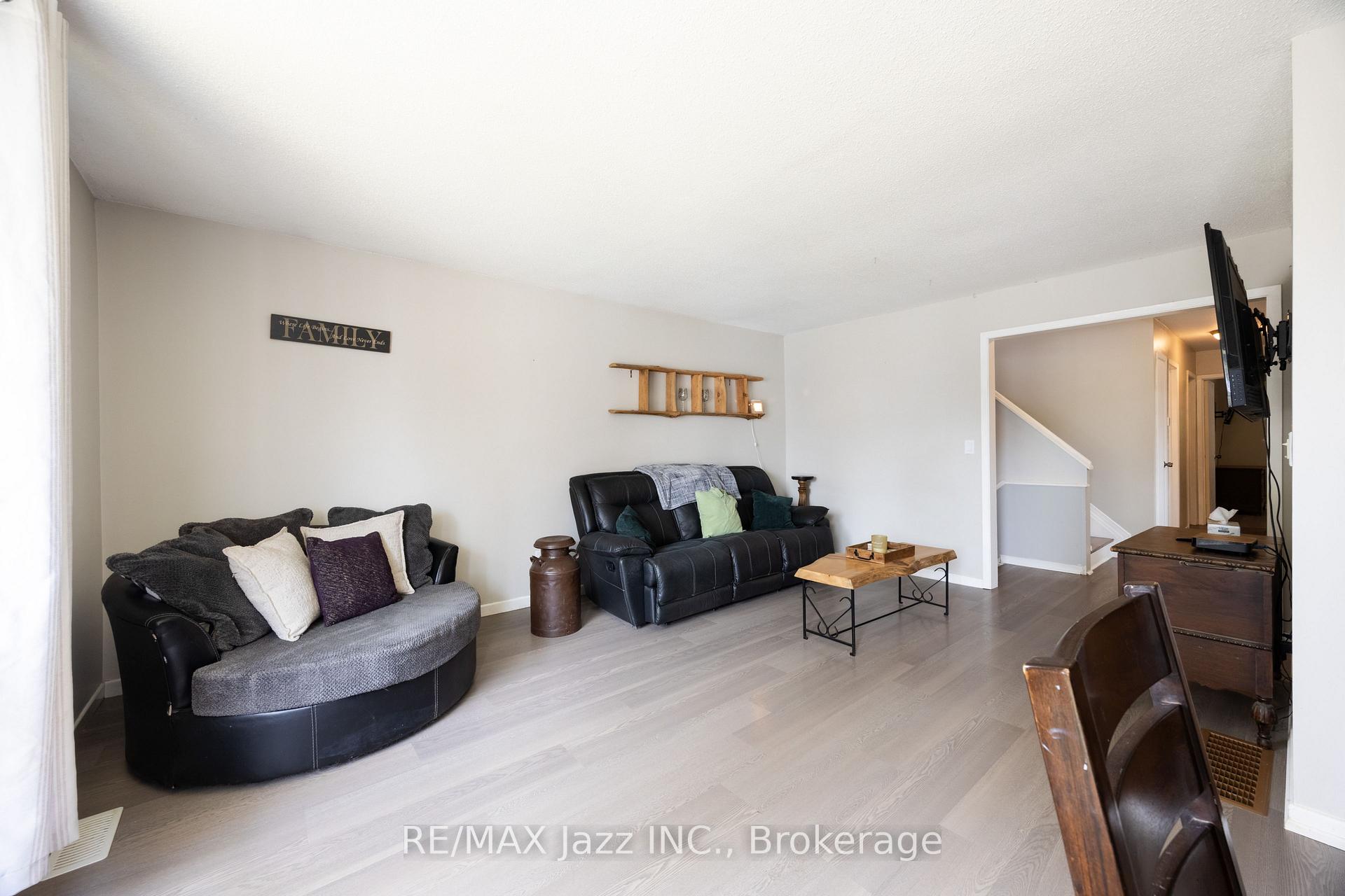 Photo 14 of 62 Crossley Drive, Port Hope — HOMEH