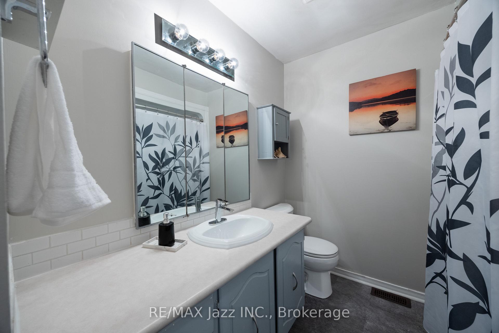 Photo 21 of 62 Crossley Drive, Port Hope — HOMEH