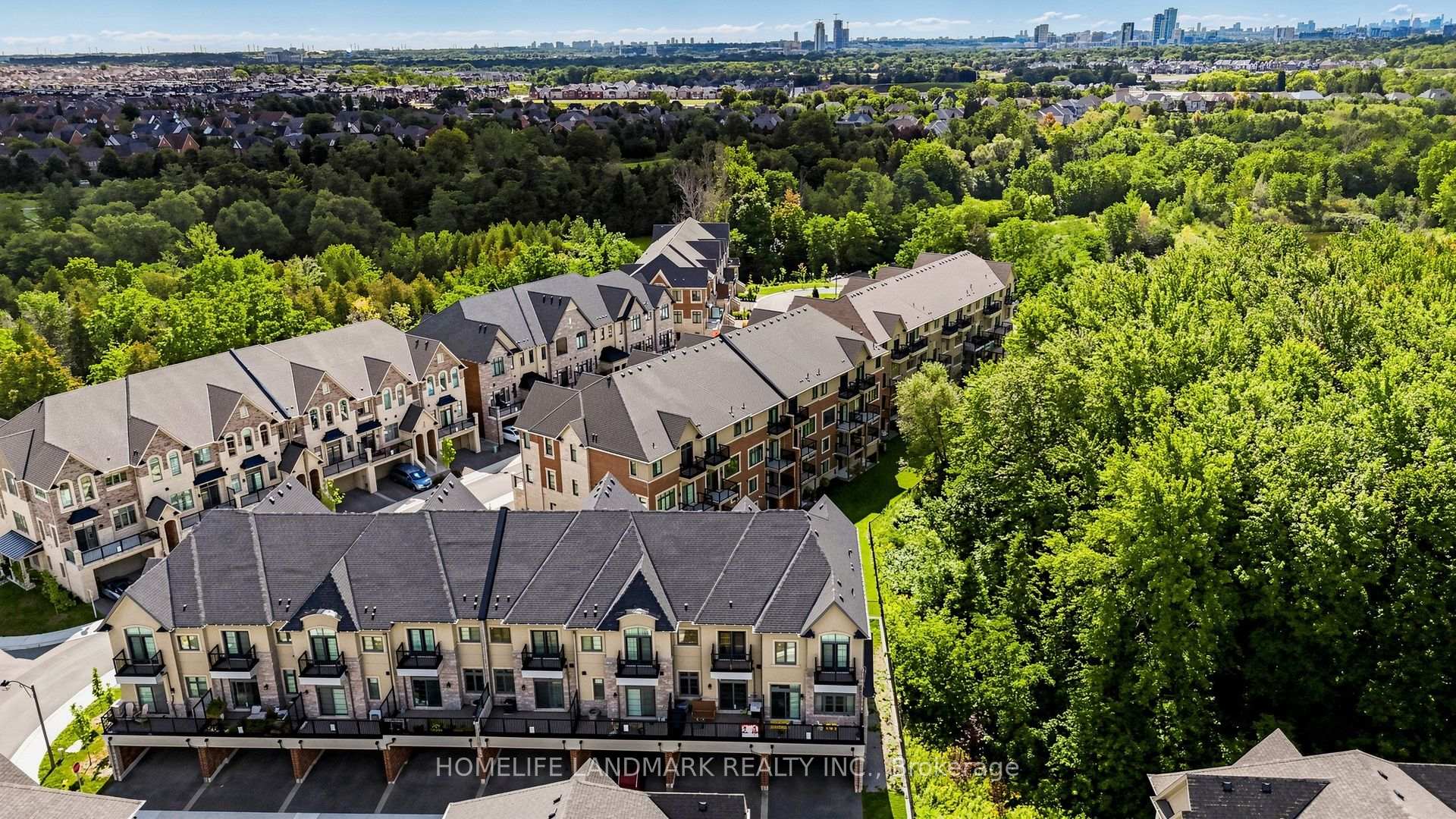 Photo 2 of 18 Gardenders Lane, Markham, Angus Glen — HOMEH