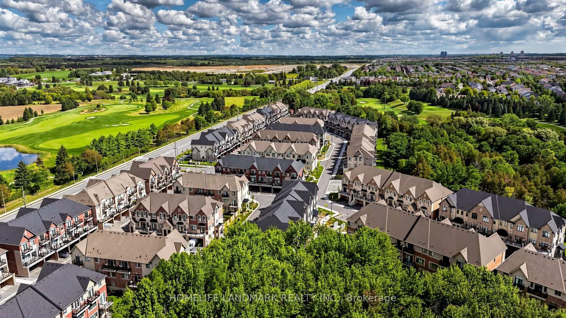 Photo 4 of 18 Gardenders Lane, Markham, Angus Glen — HOMEH
