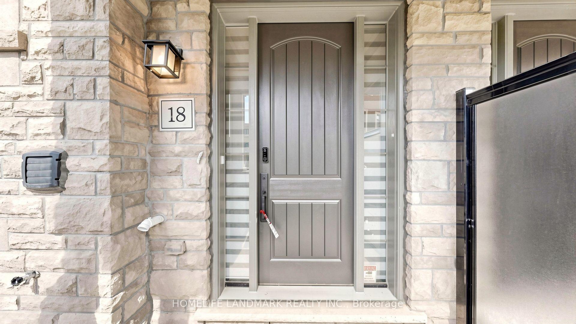 Photo 8 of 18 Gardenders Lane, Markham, Angus Glen — HOMEH