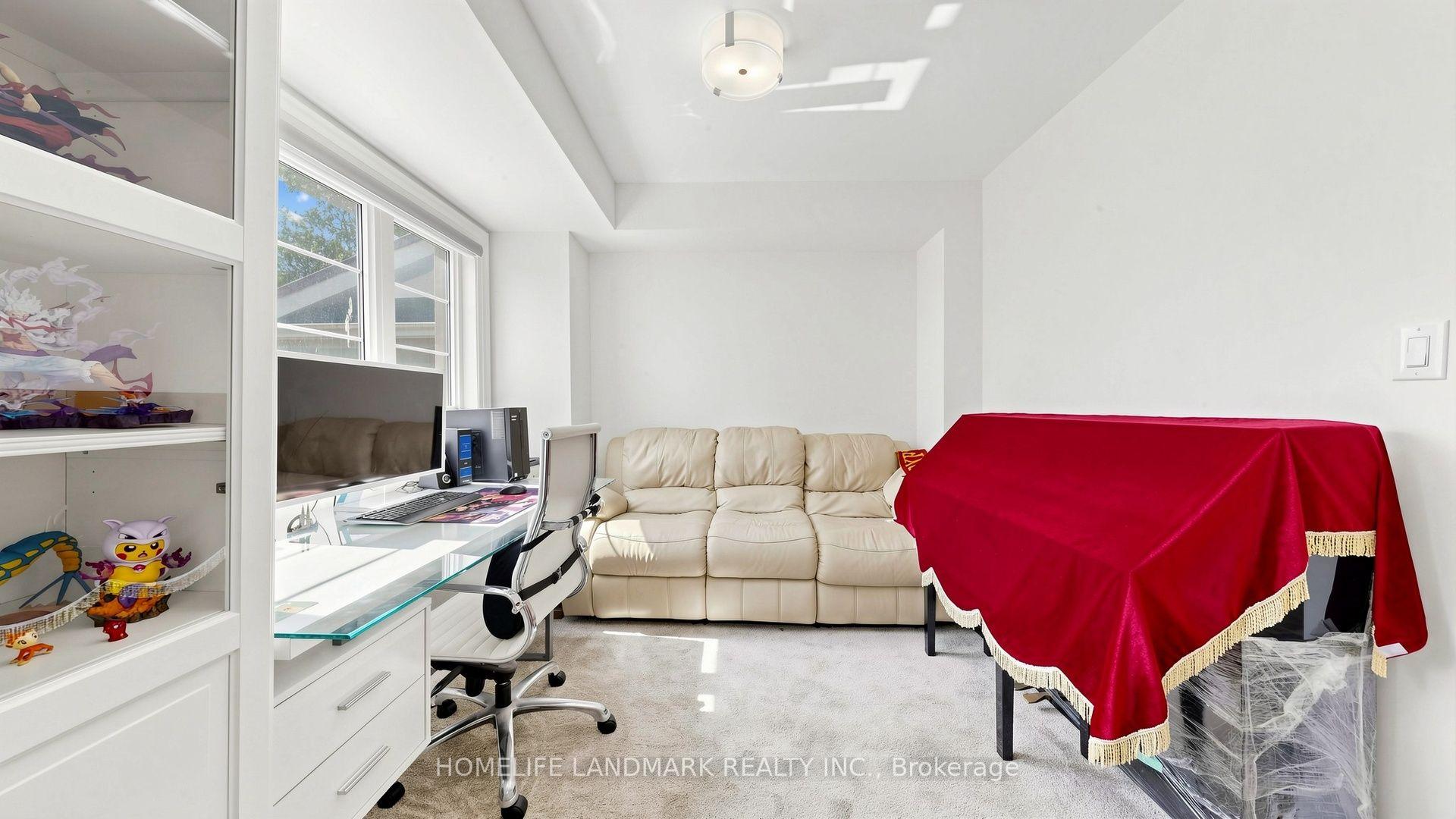 Photo 12 of 18 Gardenders Lane, Markham, Angus Glen — HOMEH