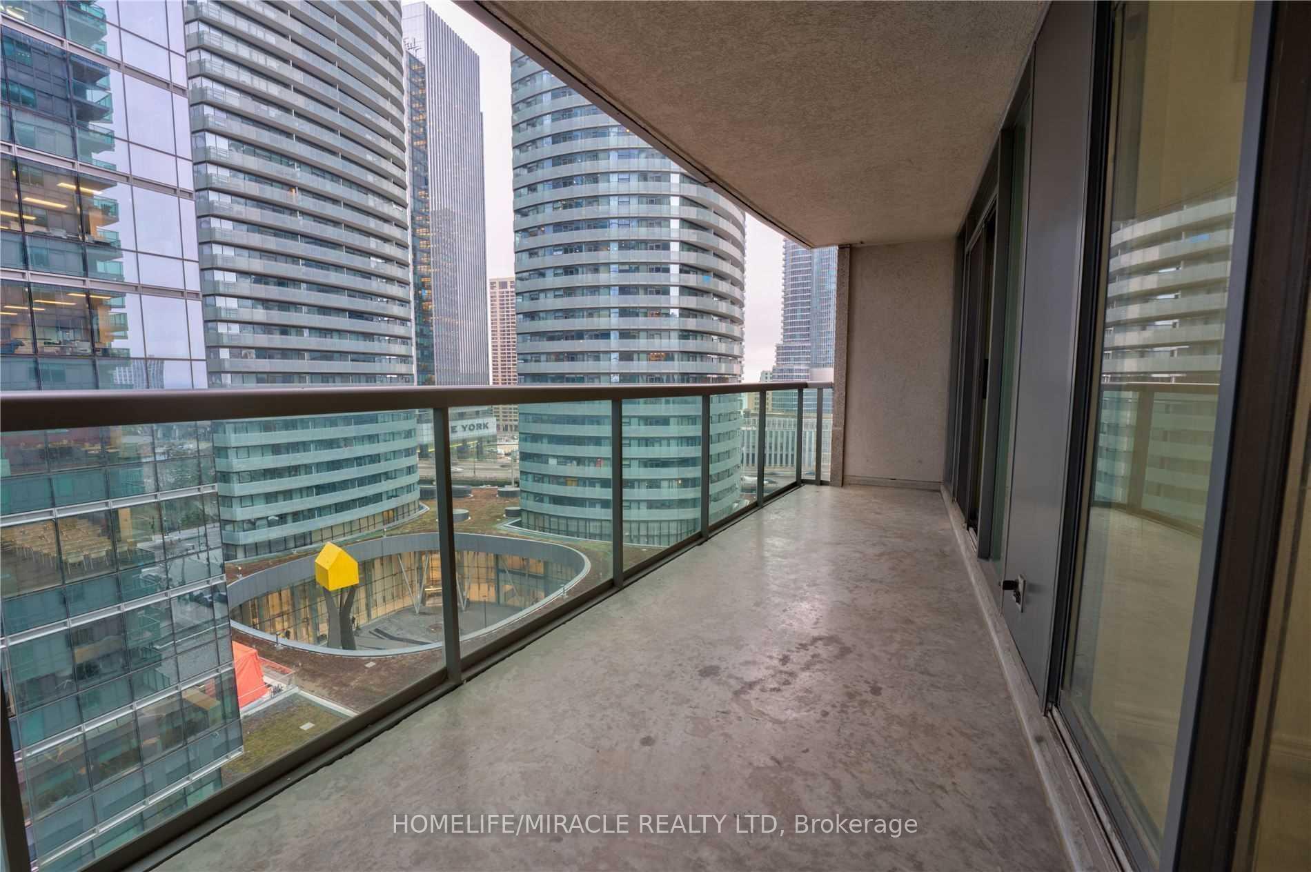 Photo 32 of Unit 1509, 30 Grand Trunk Crescent, Toronto, Waterfront Communities — HOMEH
