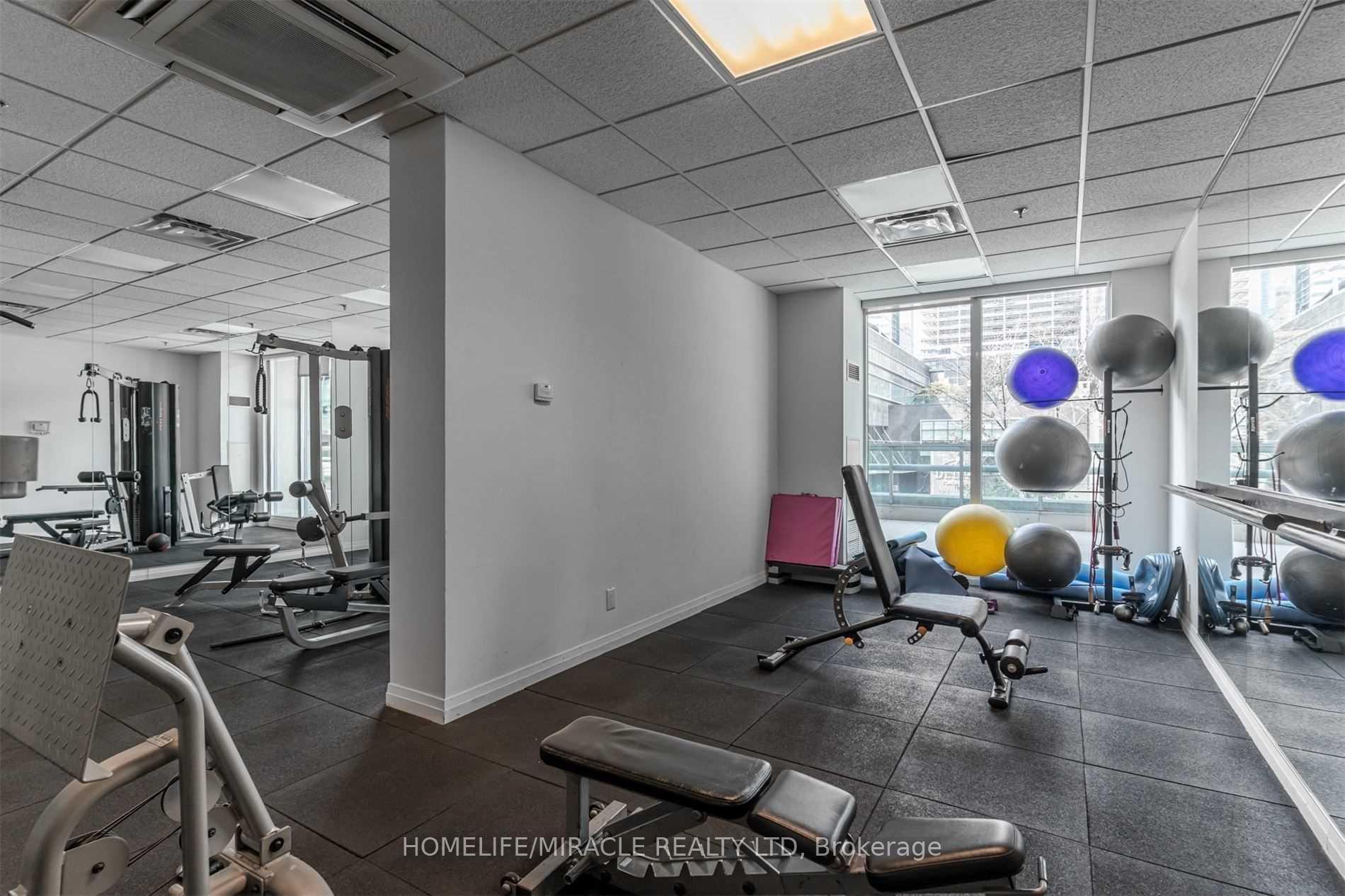 Photo 35 of Unit 1509, 30 Grand Trunk Crescent, Toronto, Waterfront Communities — HOMEH