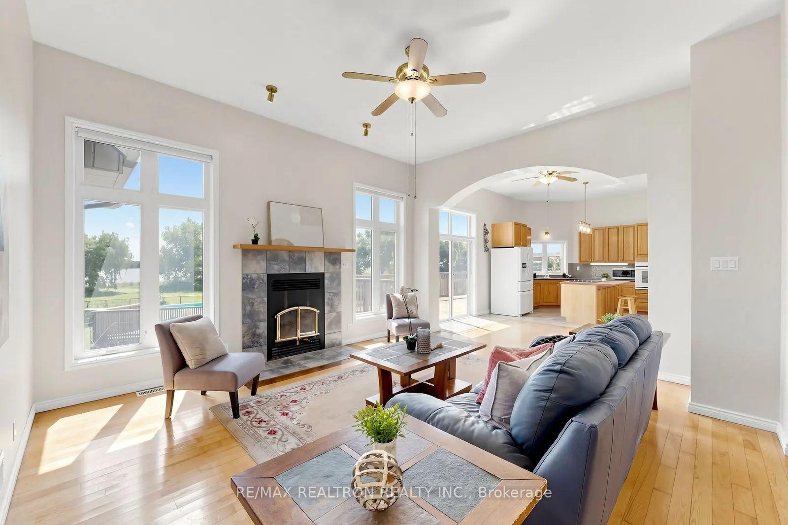 Photo 10 of 19305 Loyalist Parkway, Prince Edward County, Hillier Ward — HOMEH