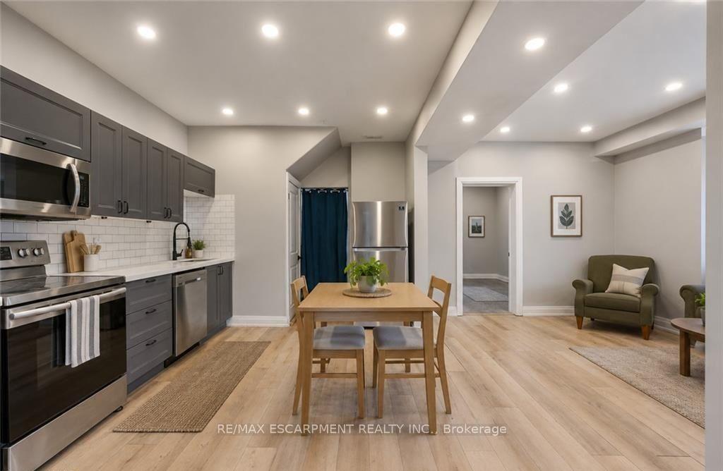 Photo 21 of 106 Barnesdale Avenue N, Hamilton, Stipley — HOMEH