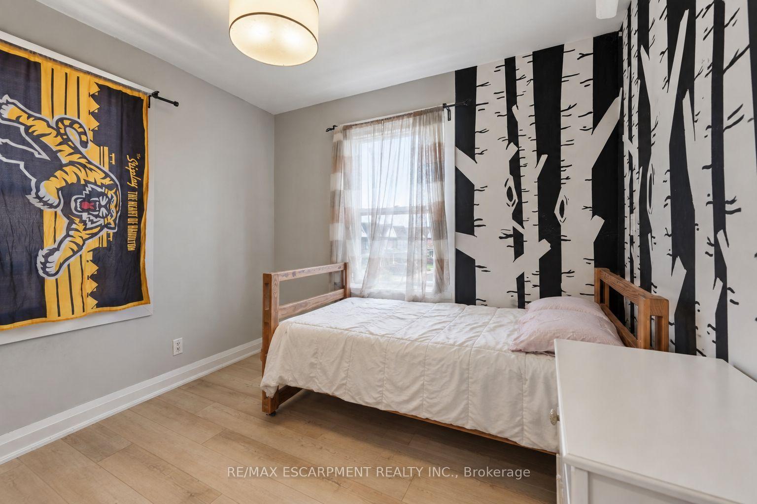 Photo 30 of 106 Barnesdale Avenue N, Hamilton, Stipley — HOMEH