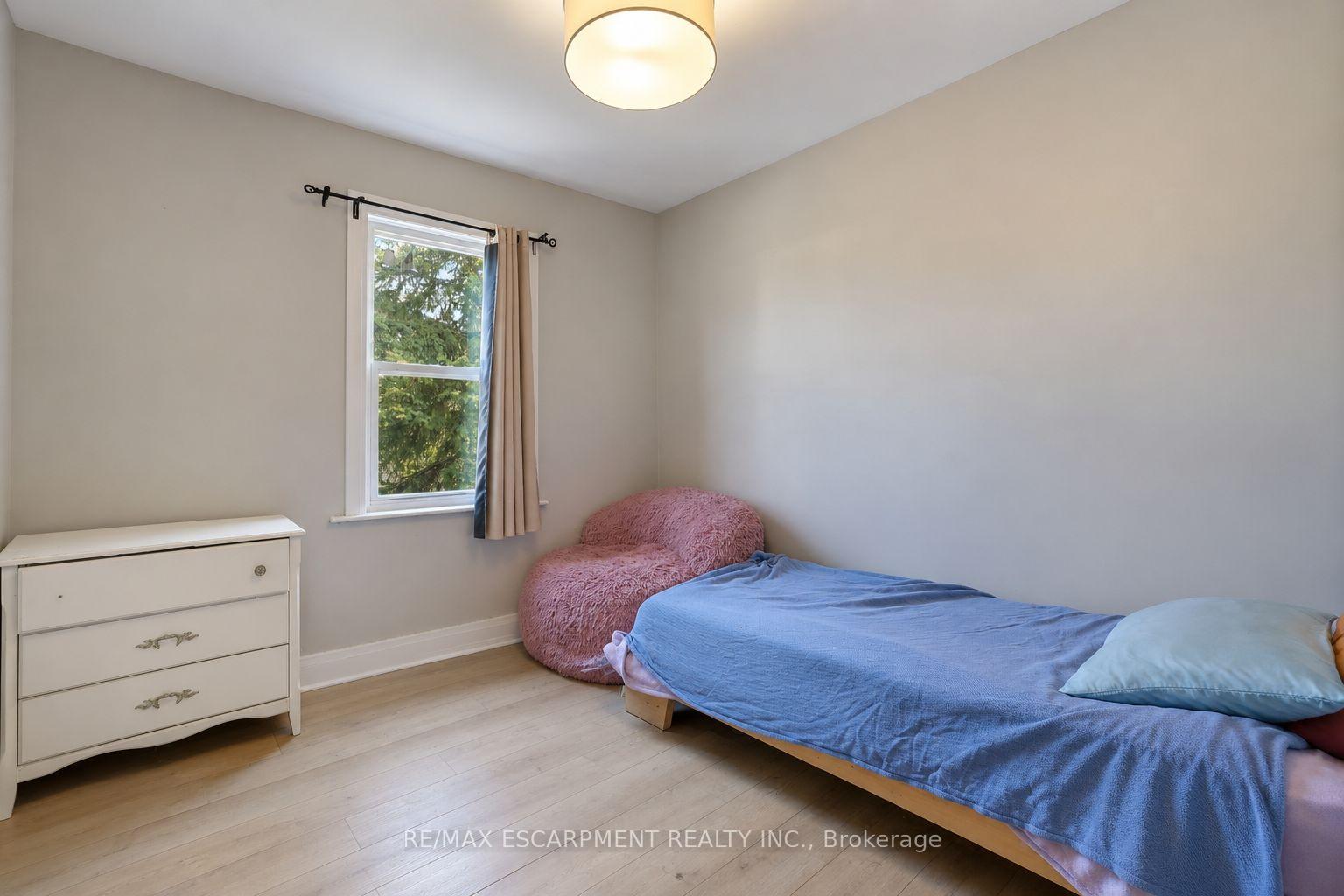 Photo 31 of 106 Barnesdale Avenue N, Hamilton, Stipley — HOMEH