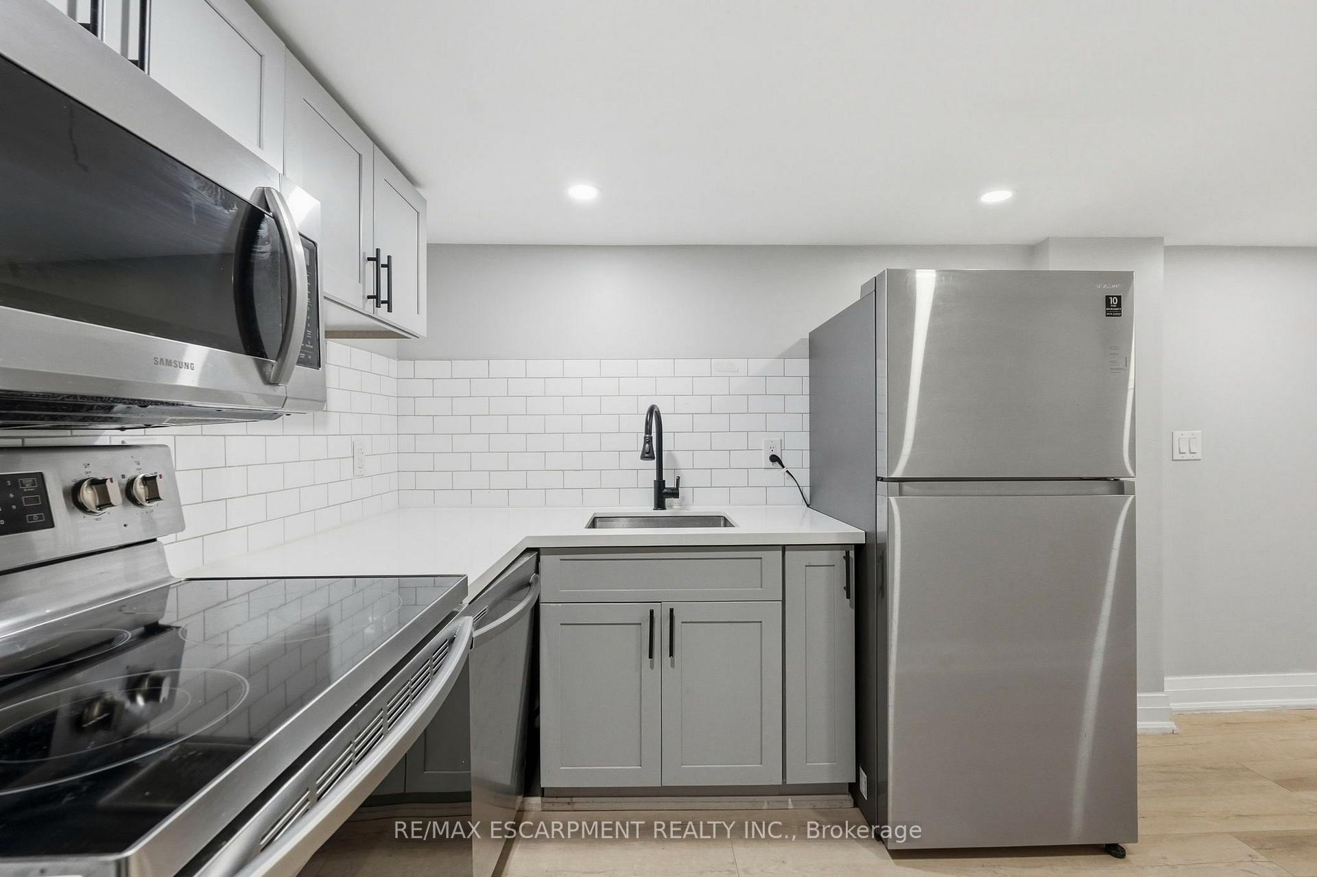 Photo 36 of 106 Barnesdale Avenue N, Hamilton, Stipley — HOMEH